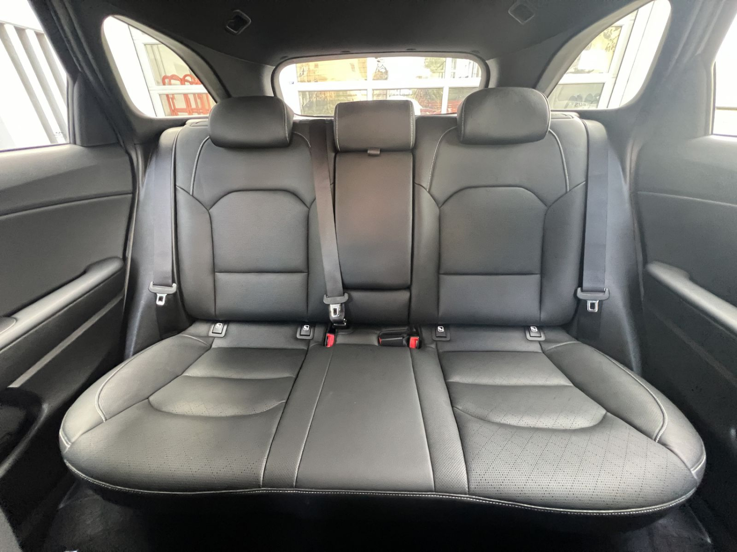 KIA Ceed SW 1.5 T-GDi MHEV GT-Line-image-15