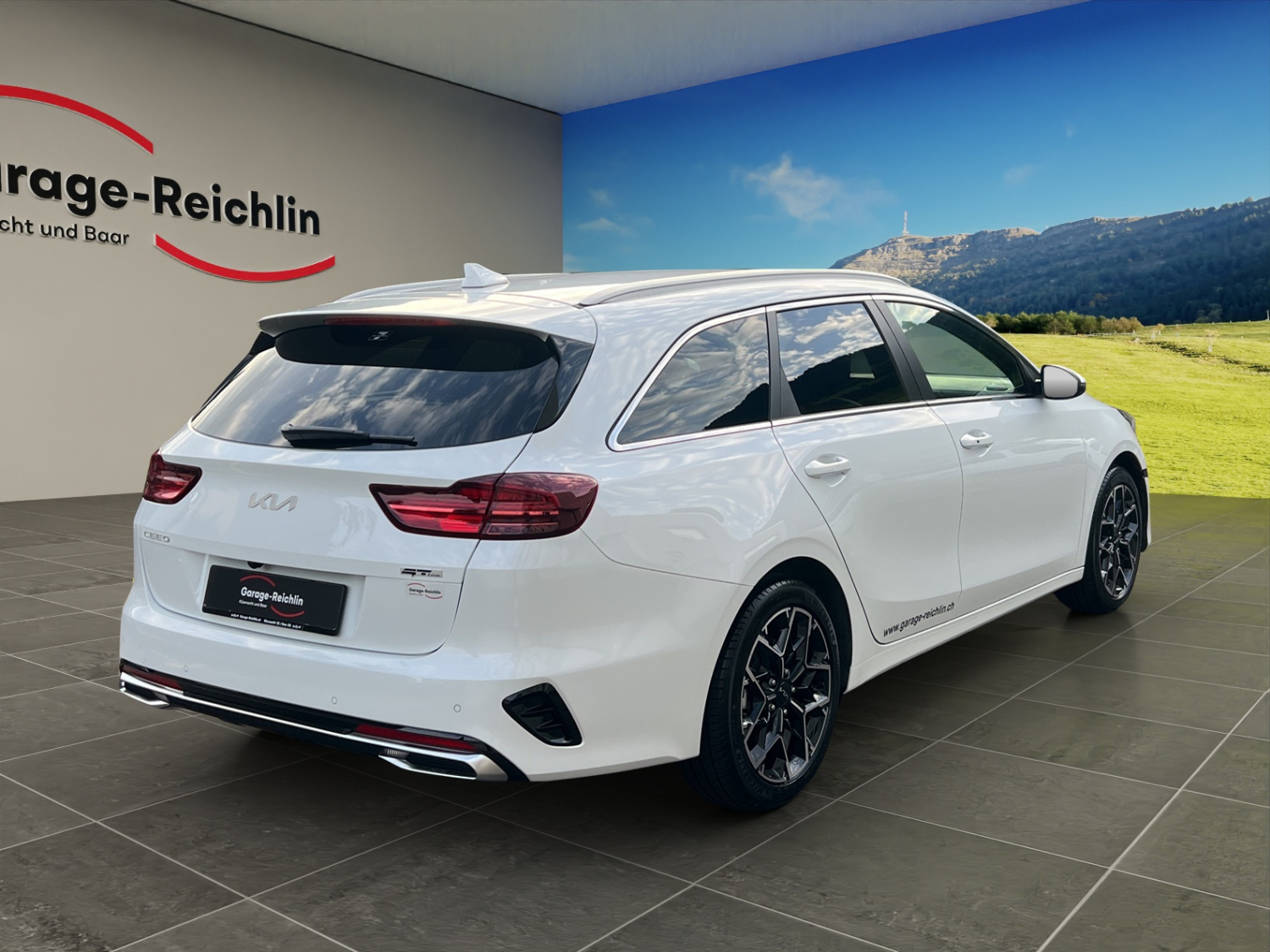 KIA Ceed SW 1.5 T-GDi MHEV GT-Line-image-4