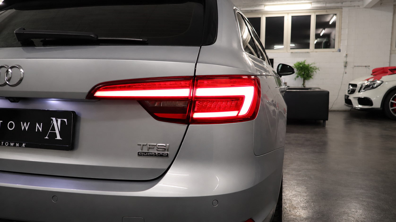 AUDI A4 Avant 2.0 TFSI Sport quattro S-tronic-image-20