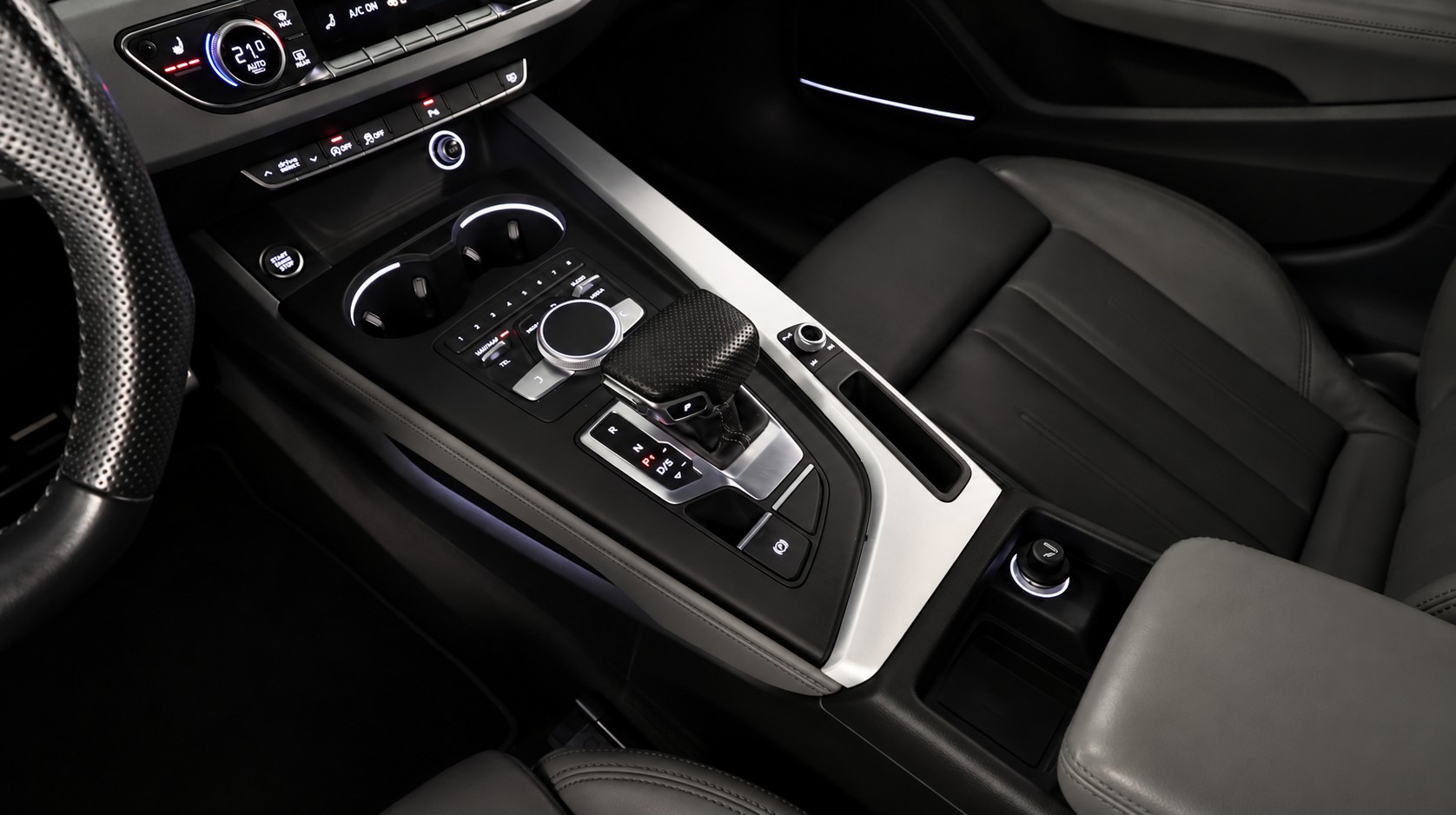 AUDI A4 Avant 2.0 TFSI Sport quattro S-tronic-image-8