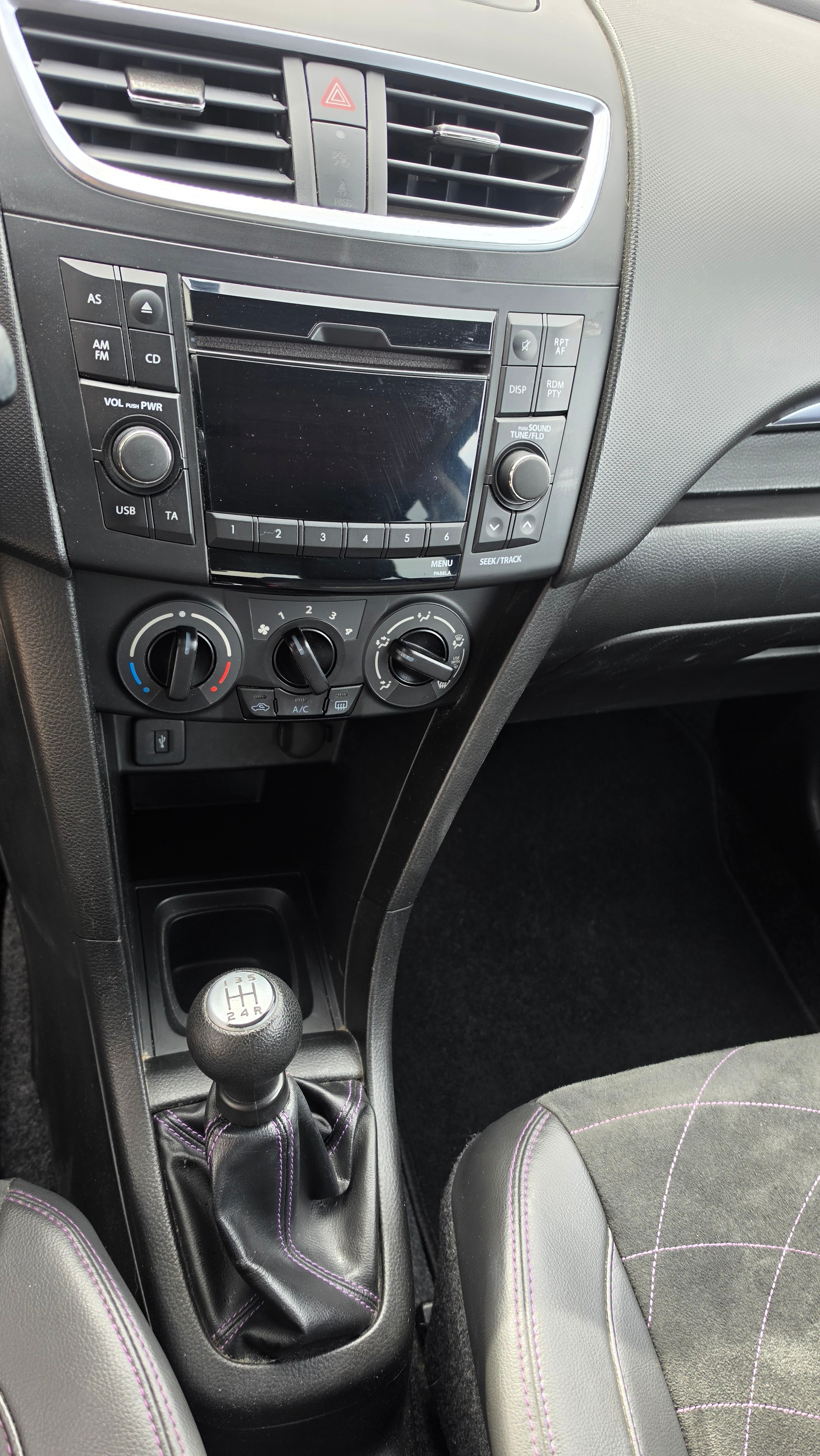 SUZUKI Swift 1.2i 16V Sergio Cellano-image-14