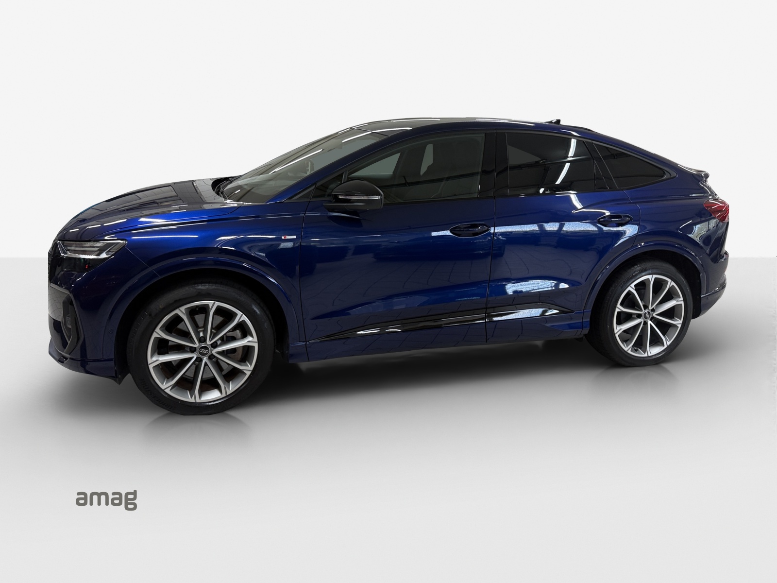 AUDI Q4 Sportback e-tron 50 quattro-image-1