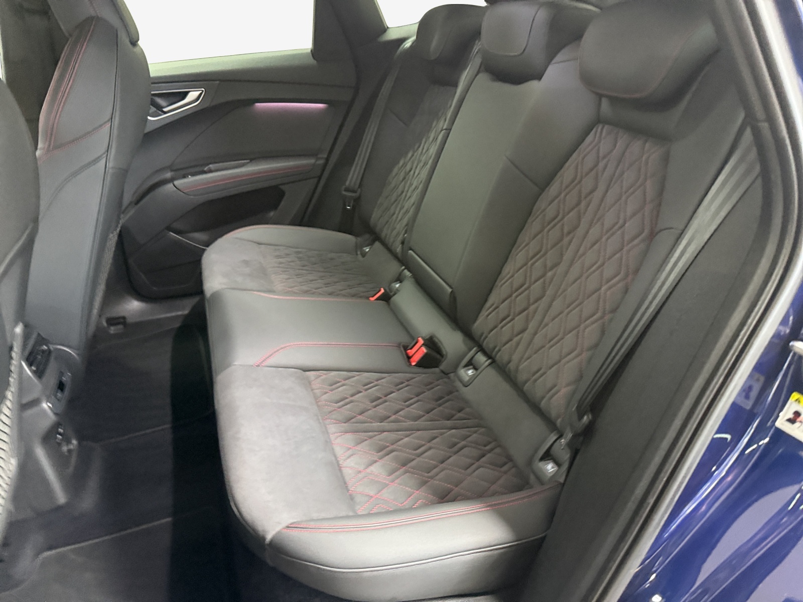 AUDI Q4 Sportback e-tron 50 quattro-image-12