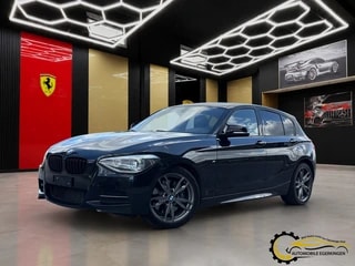 BMW M135i xDrive Steptronic-image-0