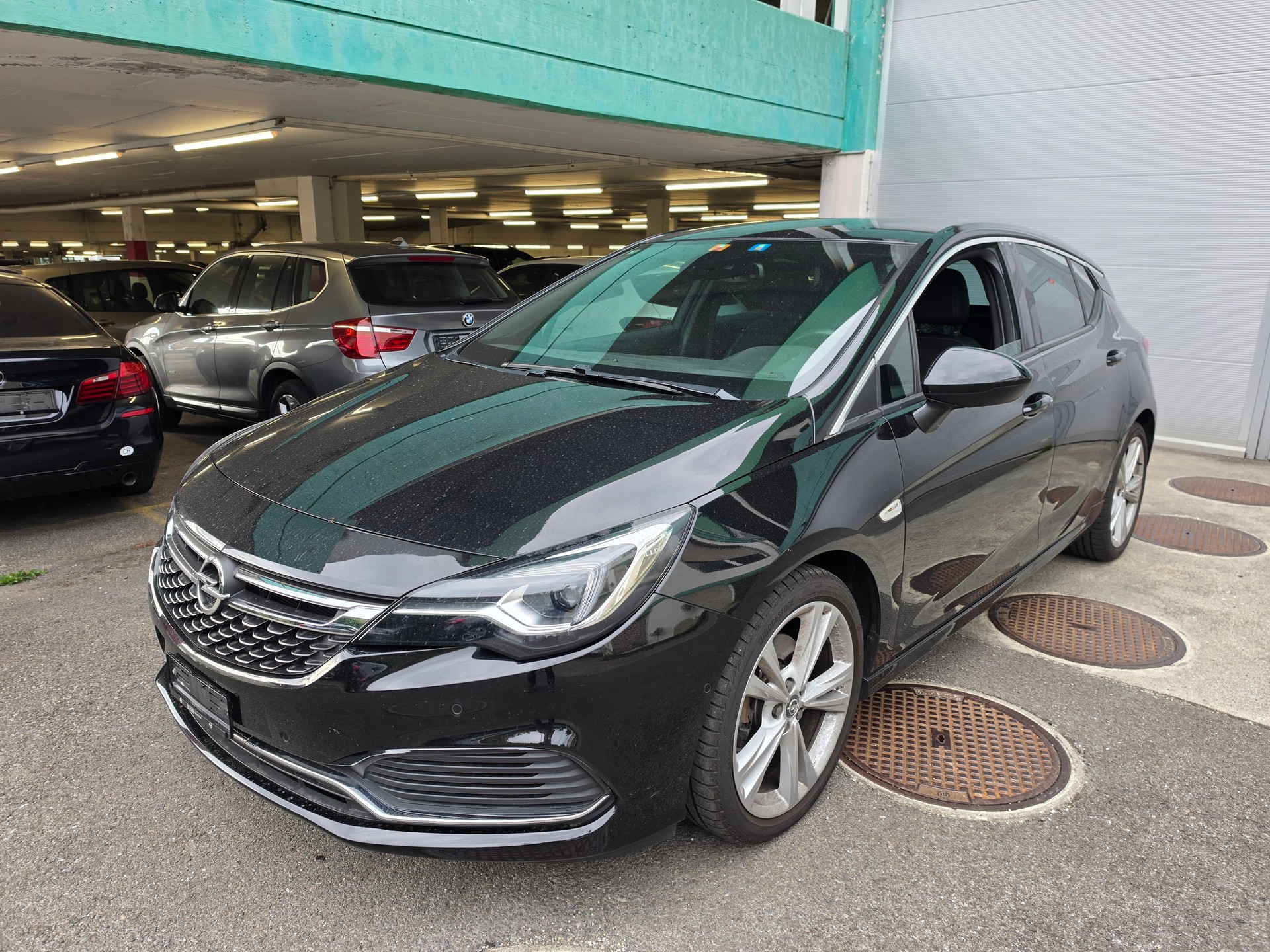 OPEL Astra 1.6i Turbo OPC Line Automatic-image-1