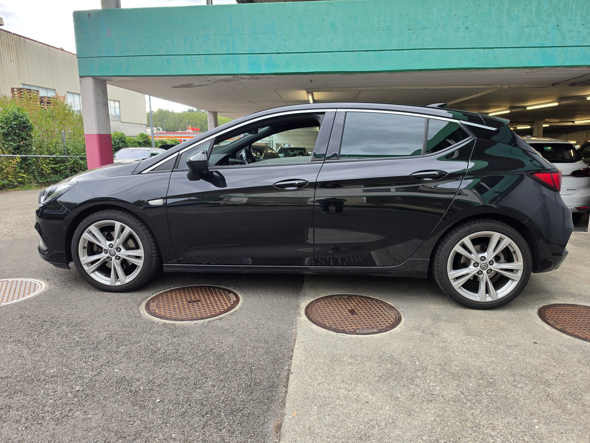 OPEL Astra 1.6i Turbo OPC Line Automatic-image-6