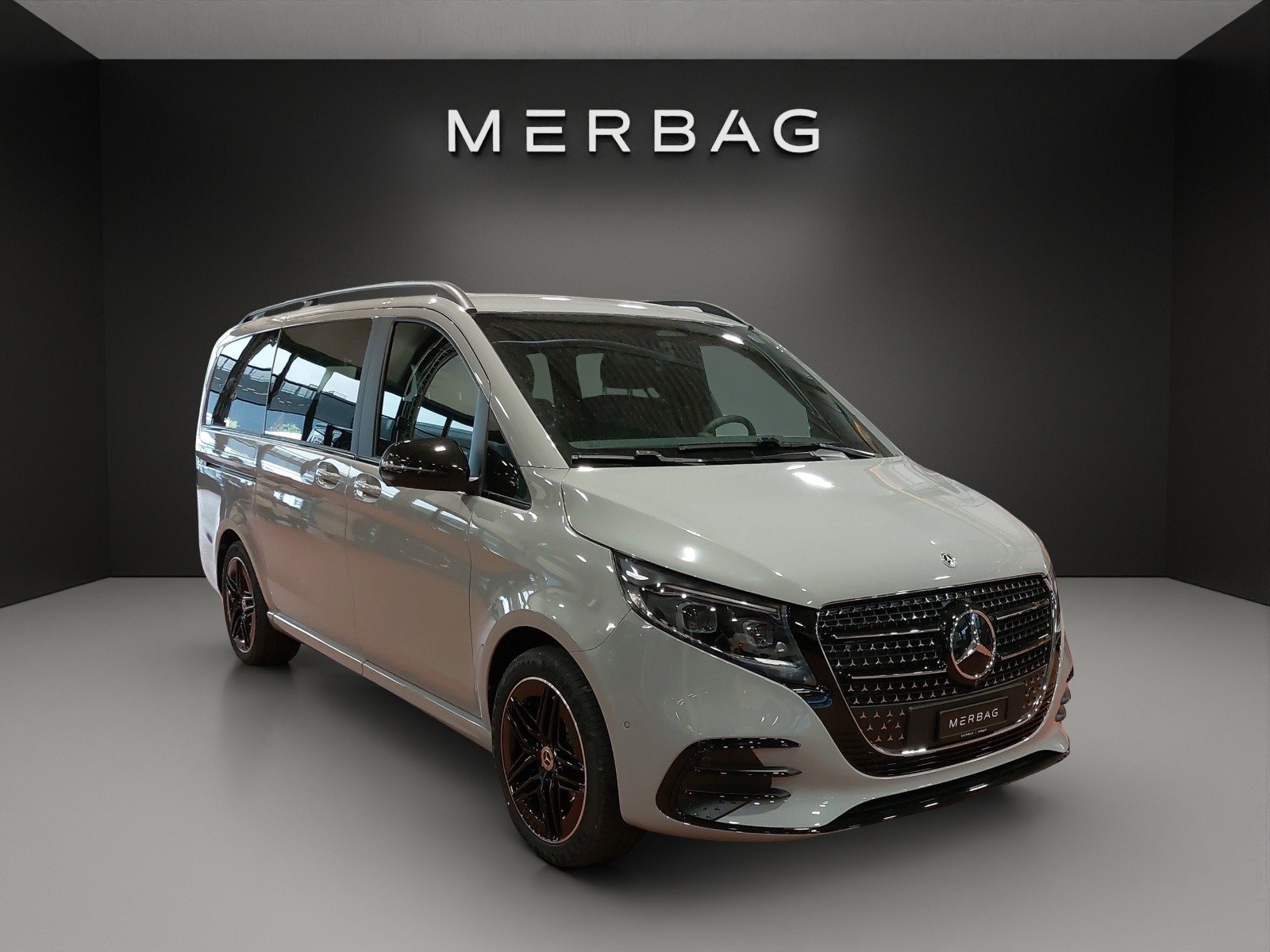 MERCEDES-BENZ V 300 d lang 4Matic Swiss Edition 9G-Tronic — slika 1