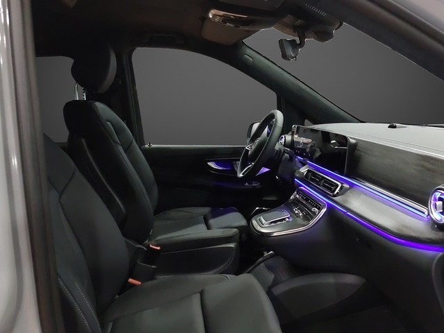 MERCEDES-BENZ V 300 d lang 4Matic Swiss Edition 9G-Tronic-image-8