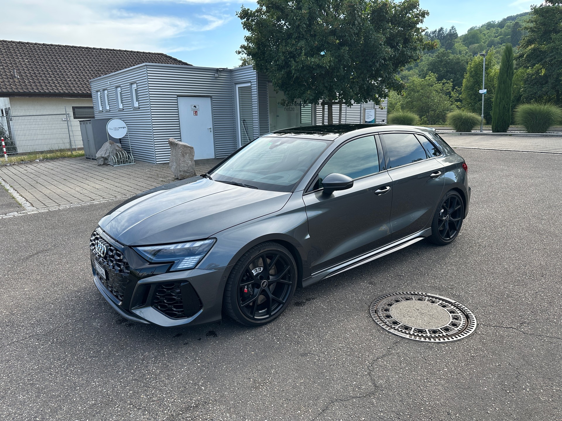 AUDI 2.5 TFSI quattro S-Tronic-image-1