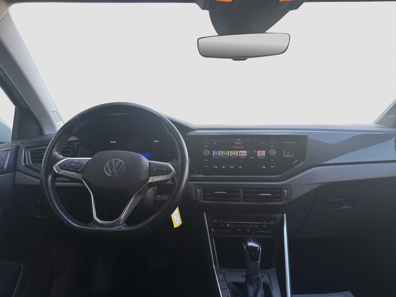 VW Polo 1.0 TSI Life DSG-image-8