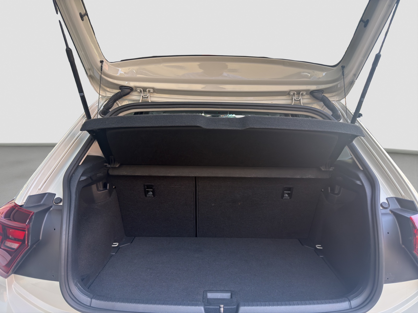 VW Polo 1.0 TSI Life DSG-image-9