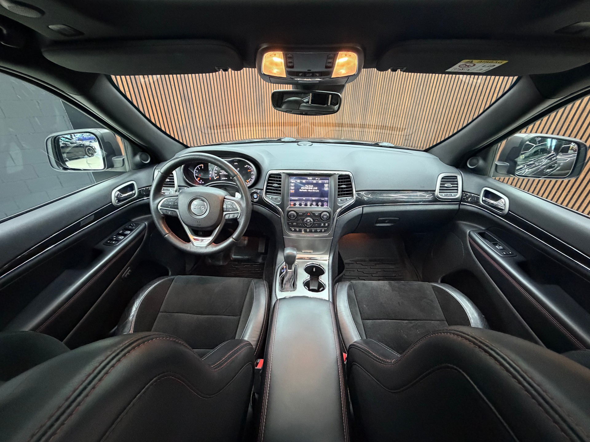 JEEP Grand Cherokee 3.0 CRD Trailhawk Automatic-image-12
