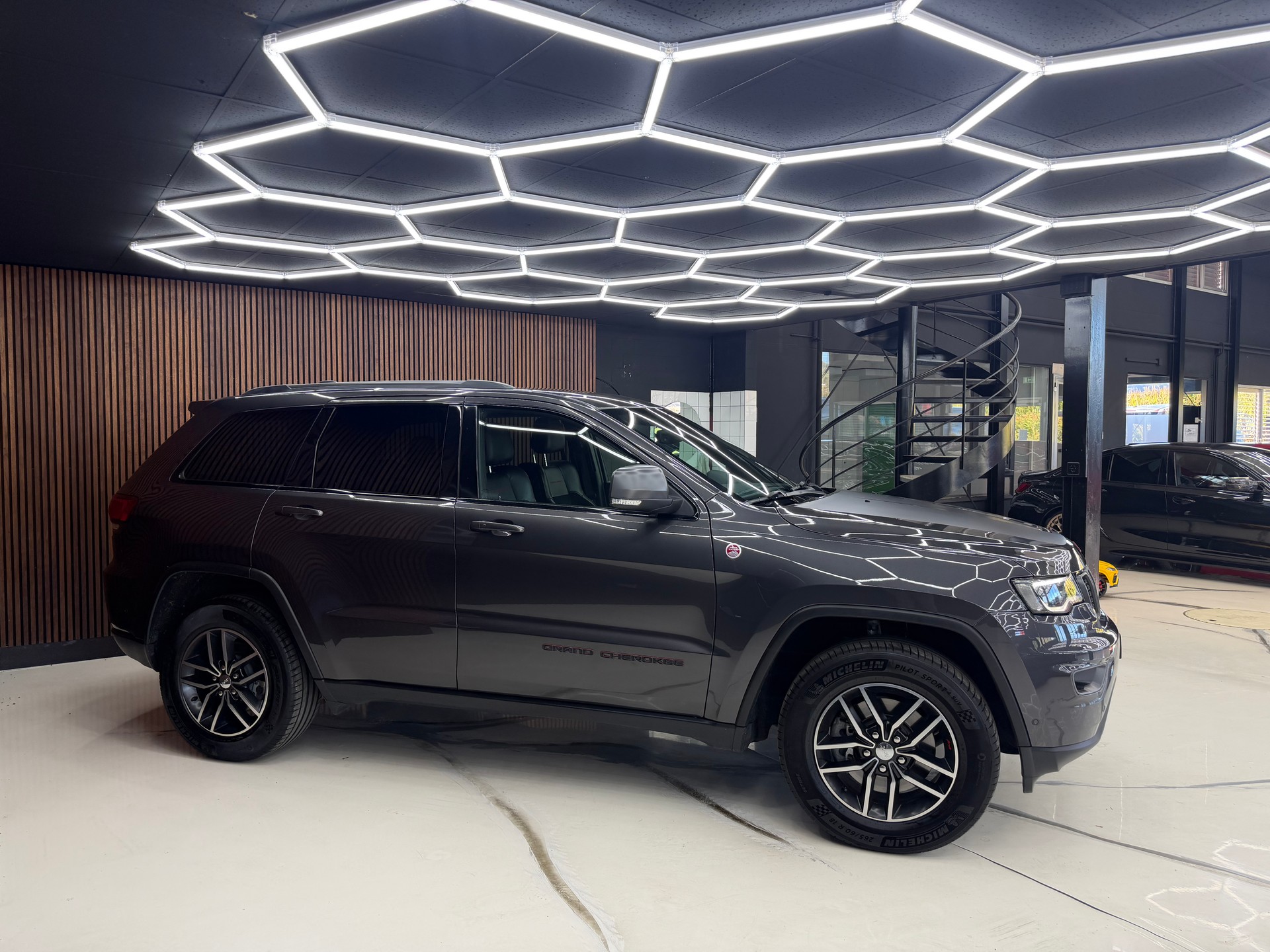 JEEP Grand Cherokee 3.0 CRD Trailhawk Automatic-image-3