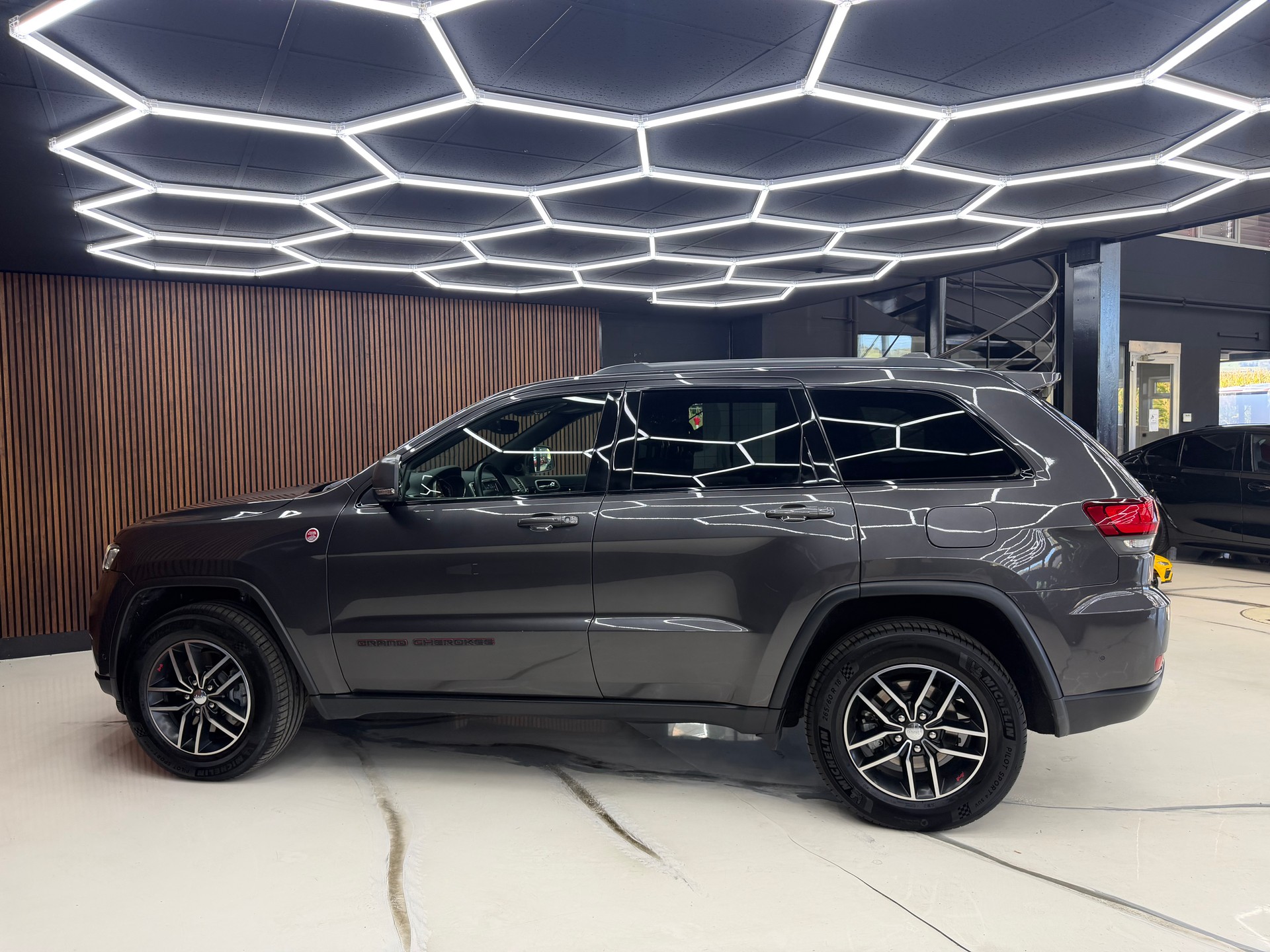 JEEP Grand Cherokee 3.0 CRD Trailhawk Automatic-image-9