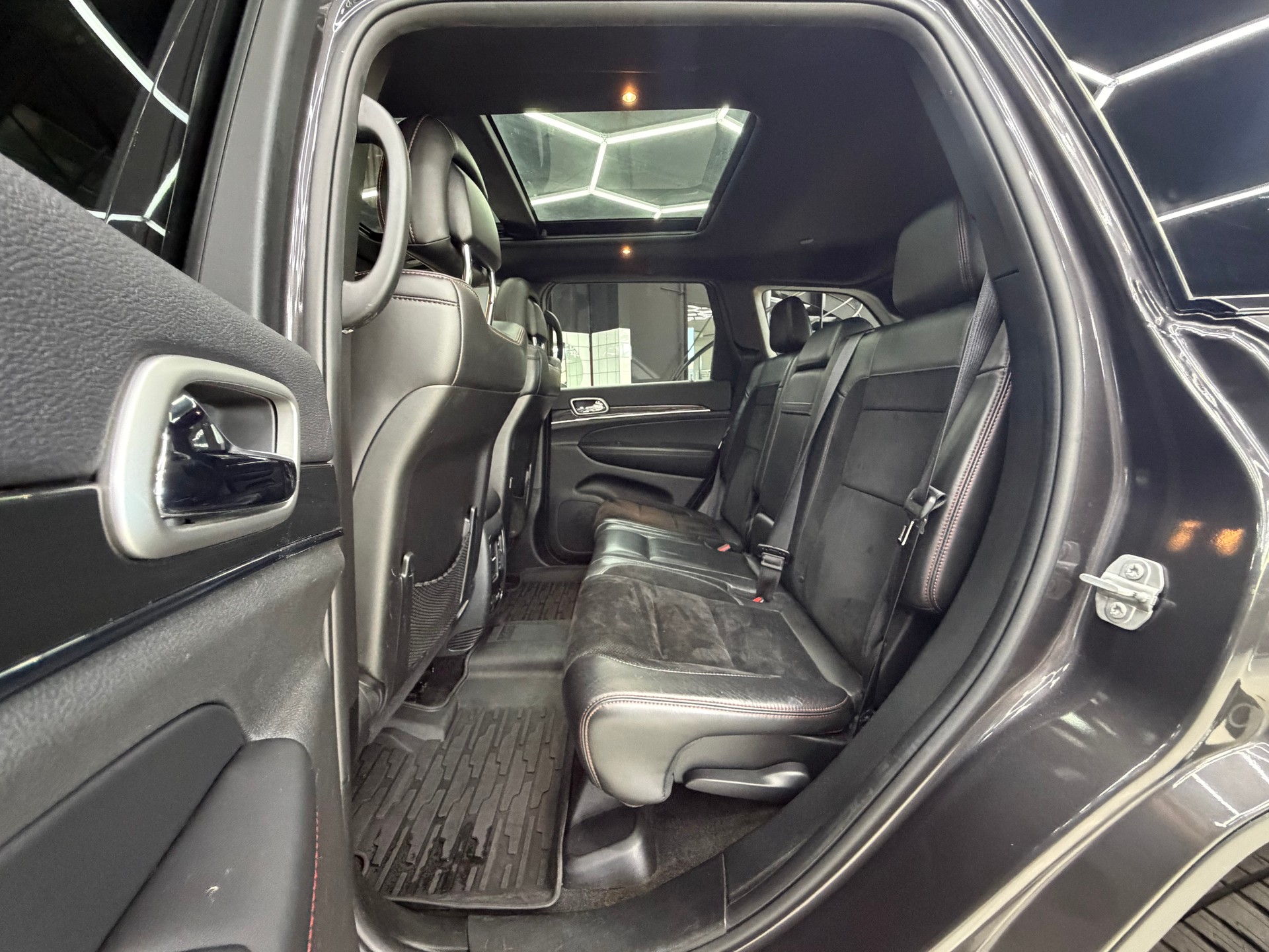JEEP Grand Cherokee 3.0 CRD Trailhawk Automatic-image-14