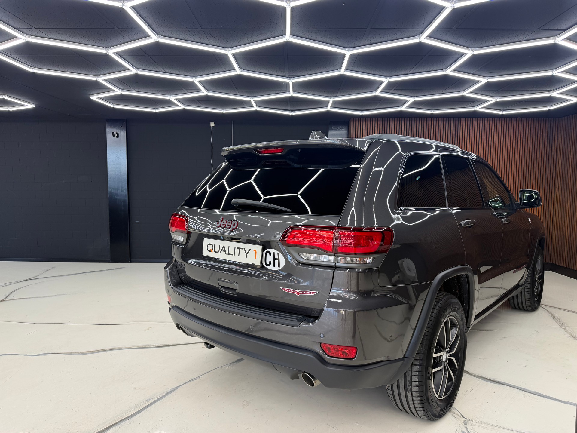 JEEP Grand Cherokee 3.0 CRD Trailhawk Automatic-image-6