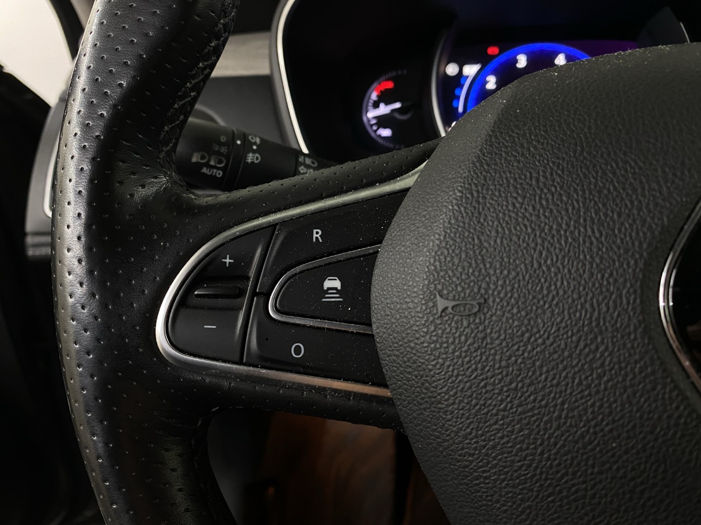 RENAULT Talisman Grandtour 1.8 TCe Initiale EDC-image-14