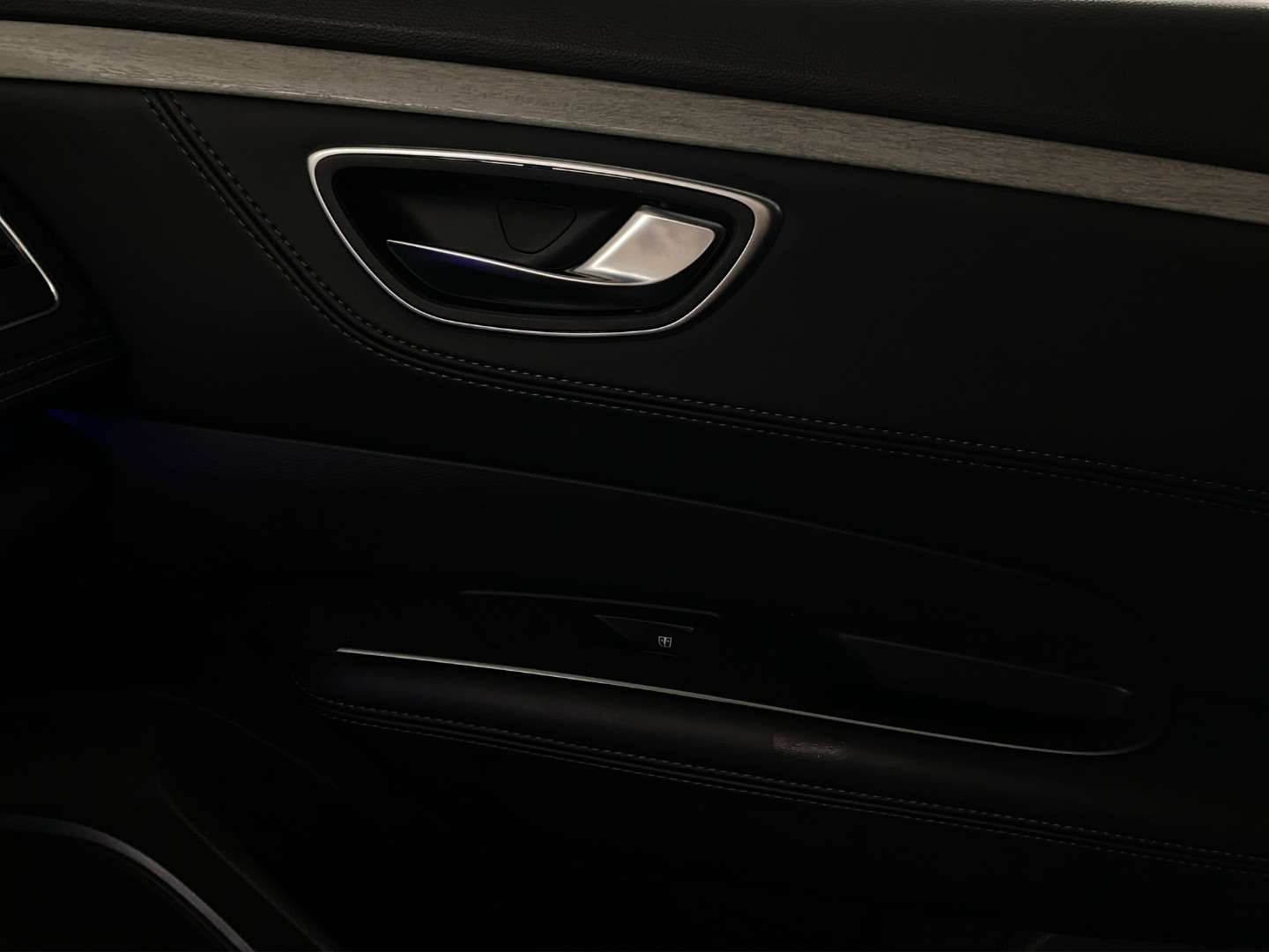 RENAULT Talisman Grandtour 1.8 TCe Initiale EDC-image-19
