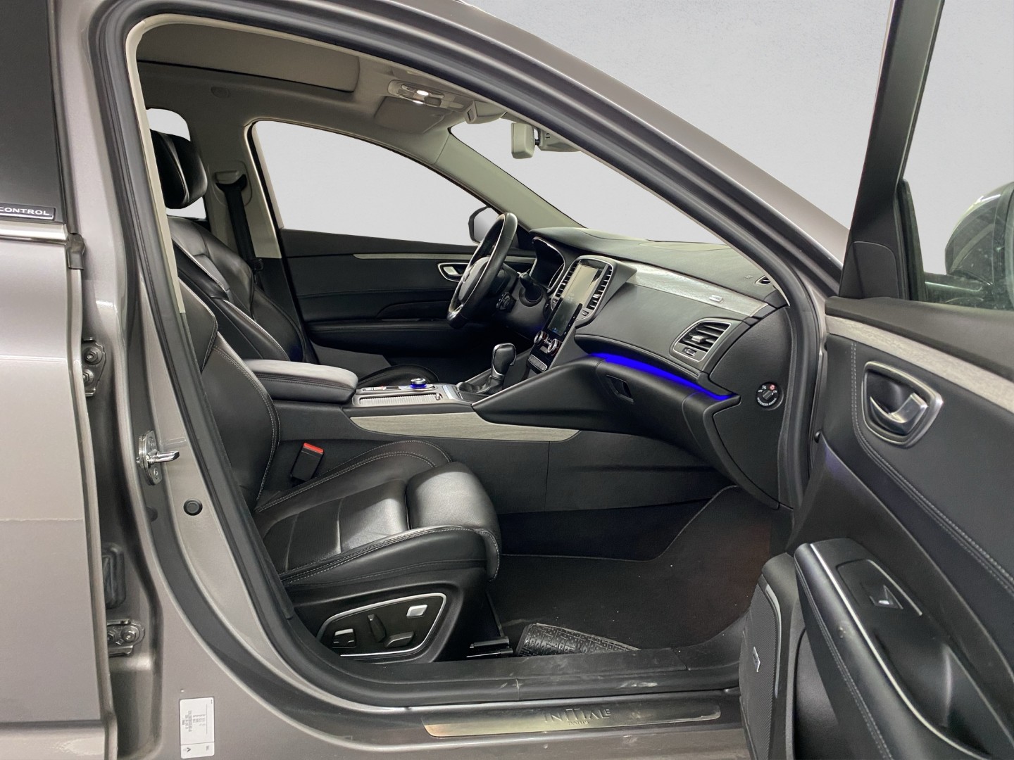 RENAULT Talisman Grandtour 1.8 TCe Initiale EDC-image-8
