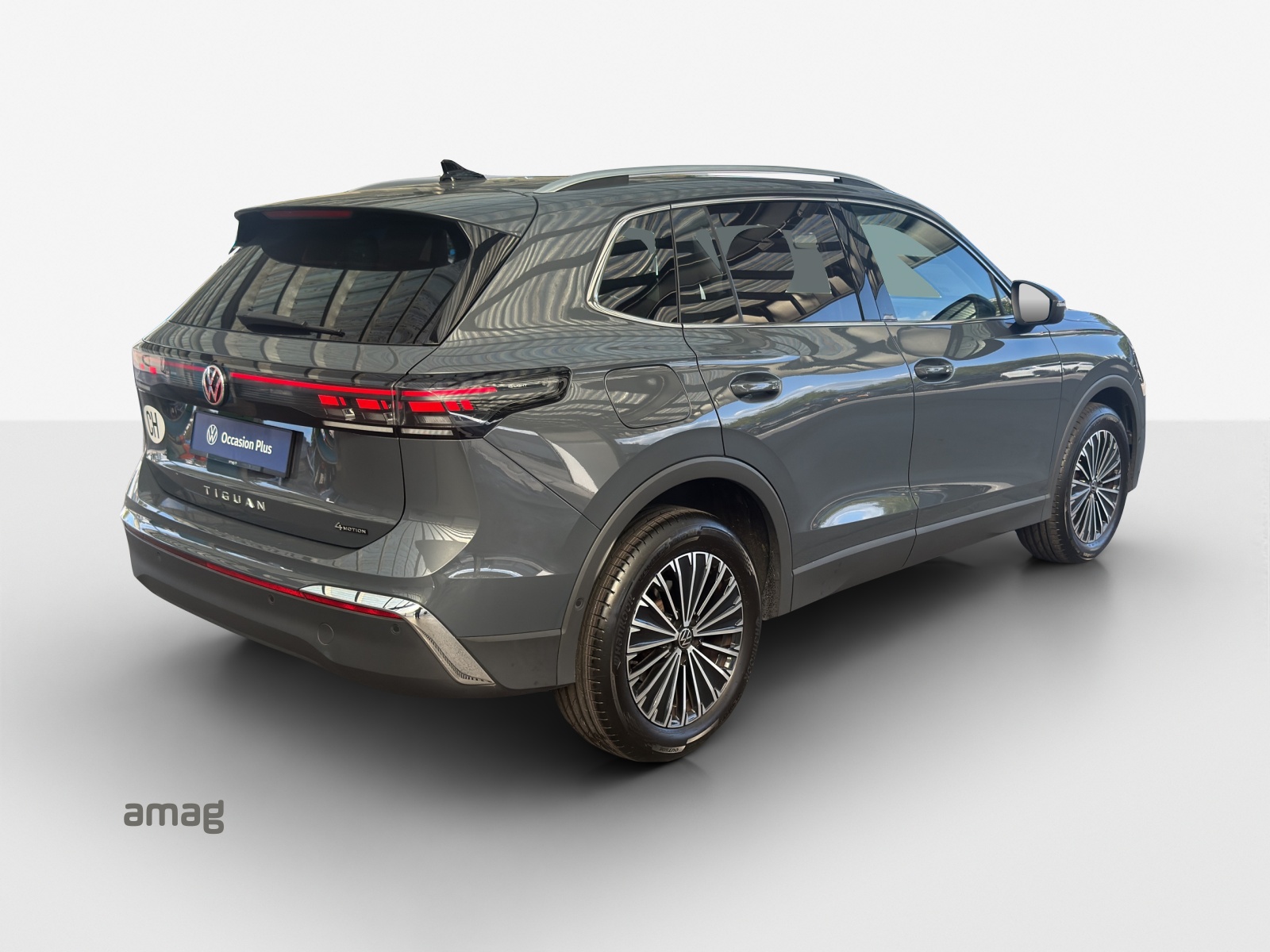 VW Tiguan 2.0 TSI DSG Elegance 4Motion-image-4