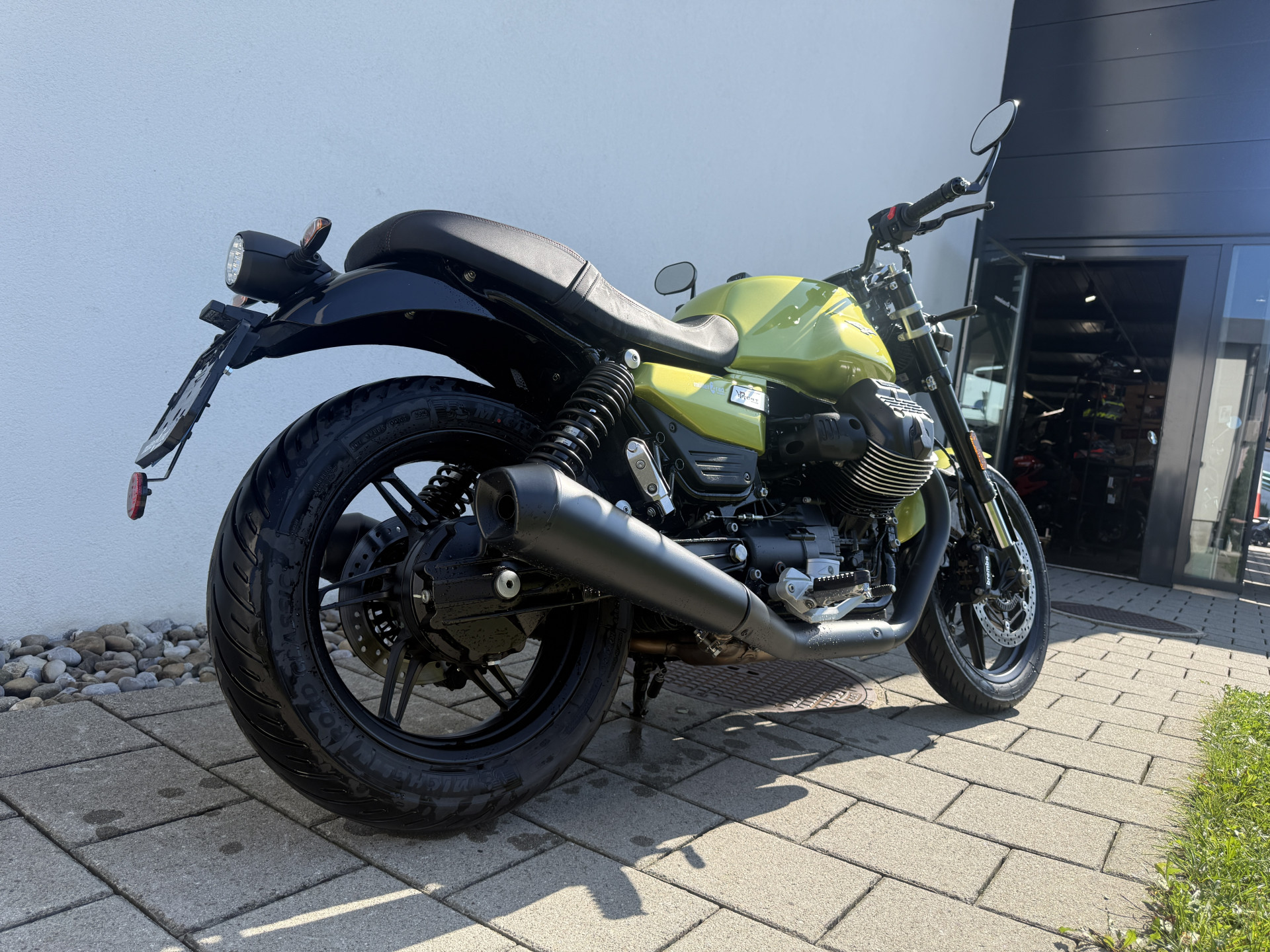 MOTO GUZZI V7 850 Sport-showroom-element-3
