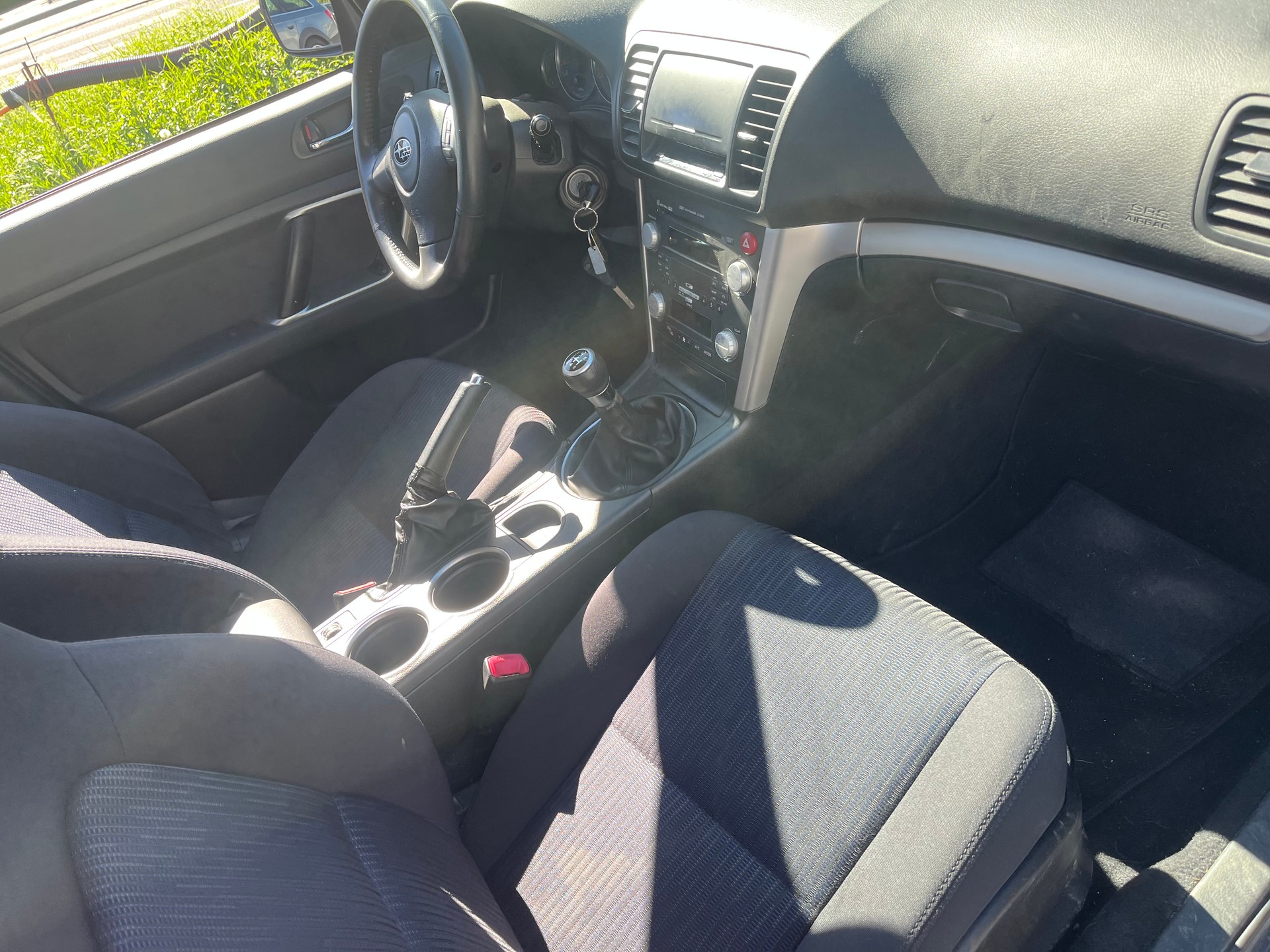 SUBARU Legacy 2.0D AWD Swiss-image-10