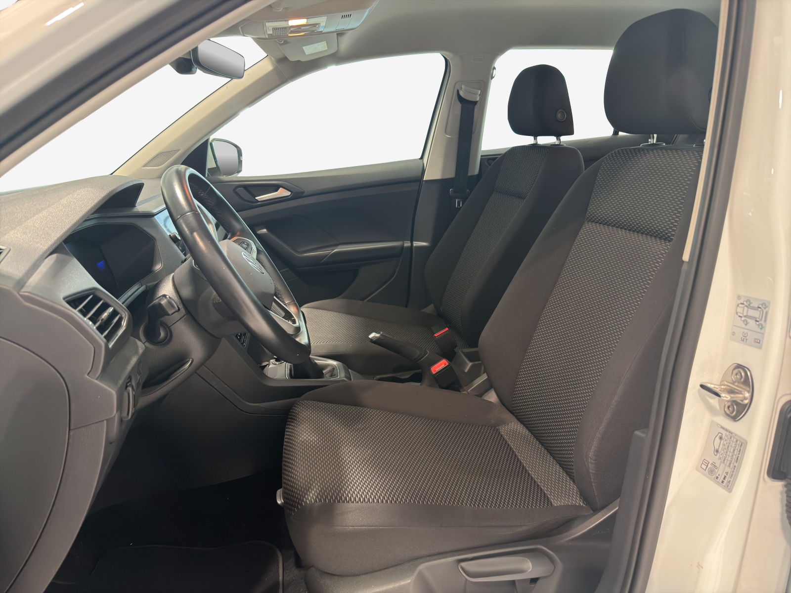 VW T-Cross 1.0 TSI-image-7