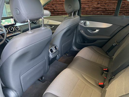 MERCEDES-BENZ C 300 e AMG Line 4Matic-image-13