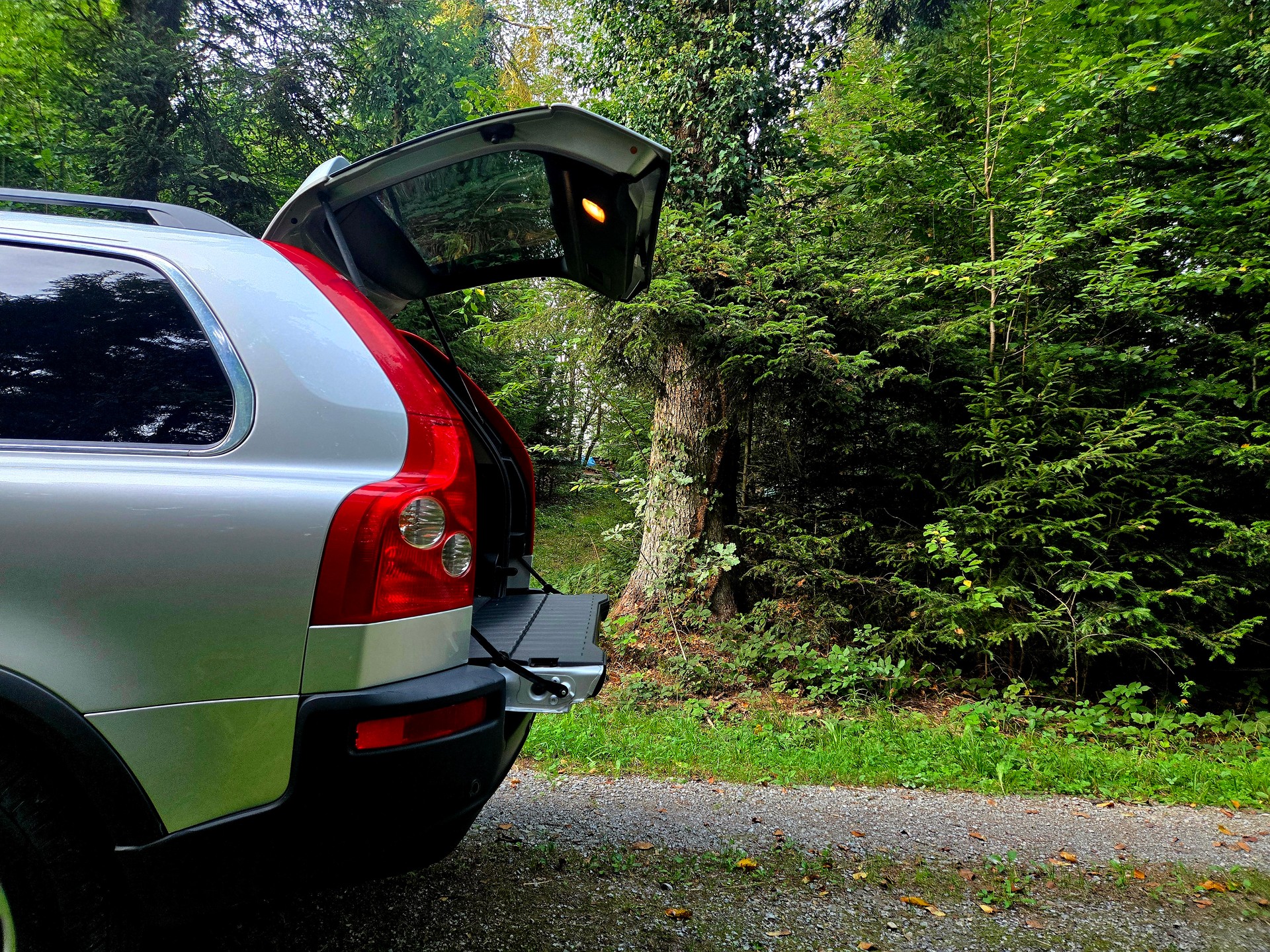 VOLVO XC90 2.5T AWD Geartronic-image-9