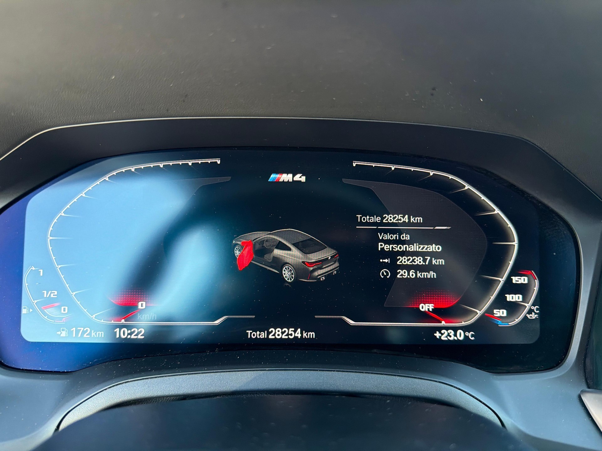 BMW M4 Competition xDrive Coupé-image-13
