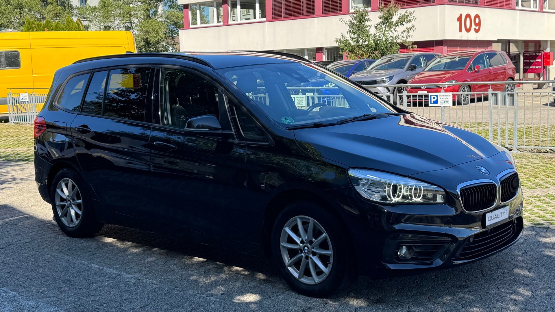 BMW 218d Gran Tourer Sport Line Steptronic-image-2