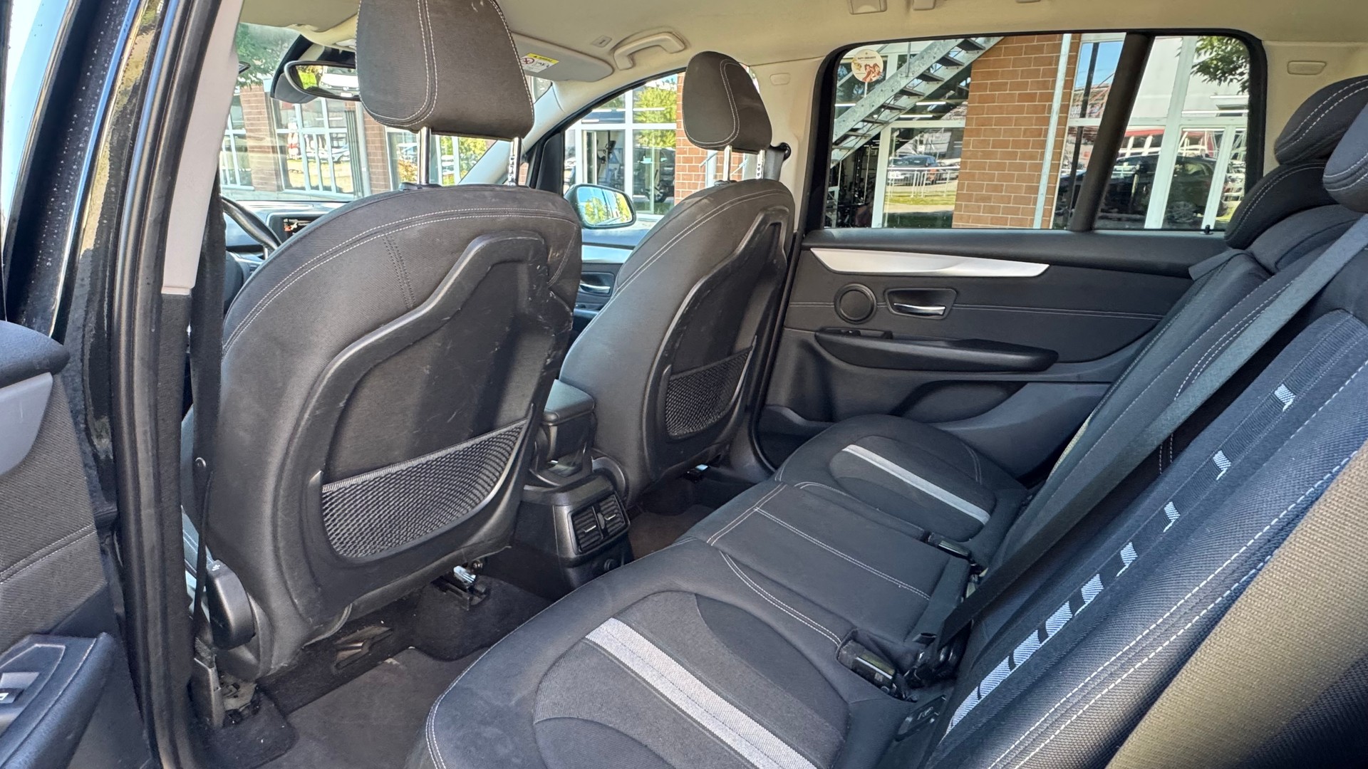 BMW 218d Gran Tourer Sport Line Steptronic-image-7