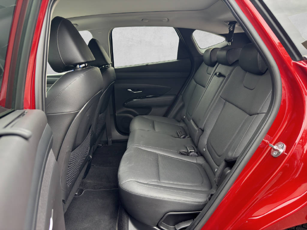 HYUNDAI Tucson 1.6 T-GDi PHEV Vertex Swiss Edition 4WD-image-6