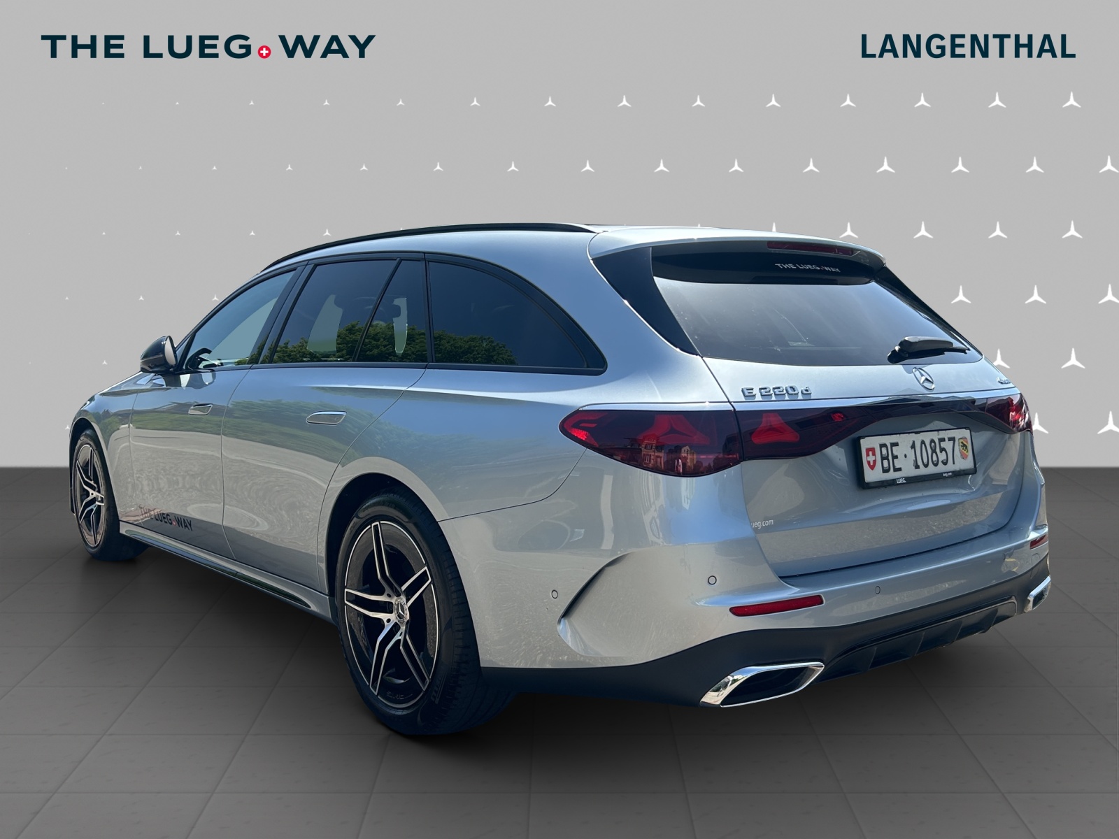 MERCEDES-BENZ E 220 d T 4Matic 9G-Tronic-image-2