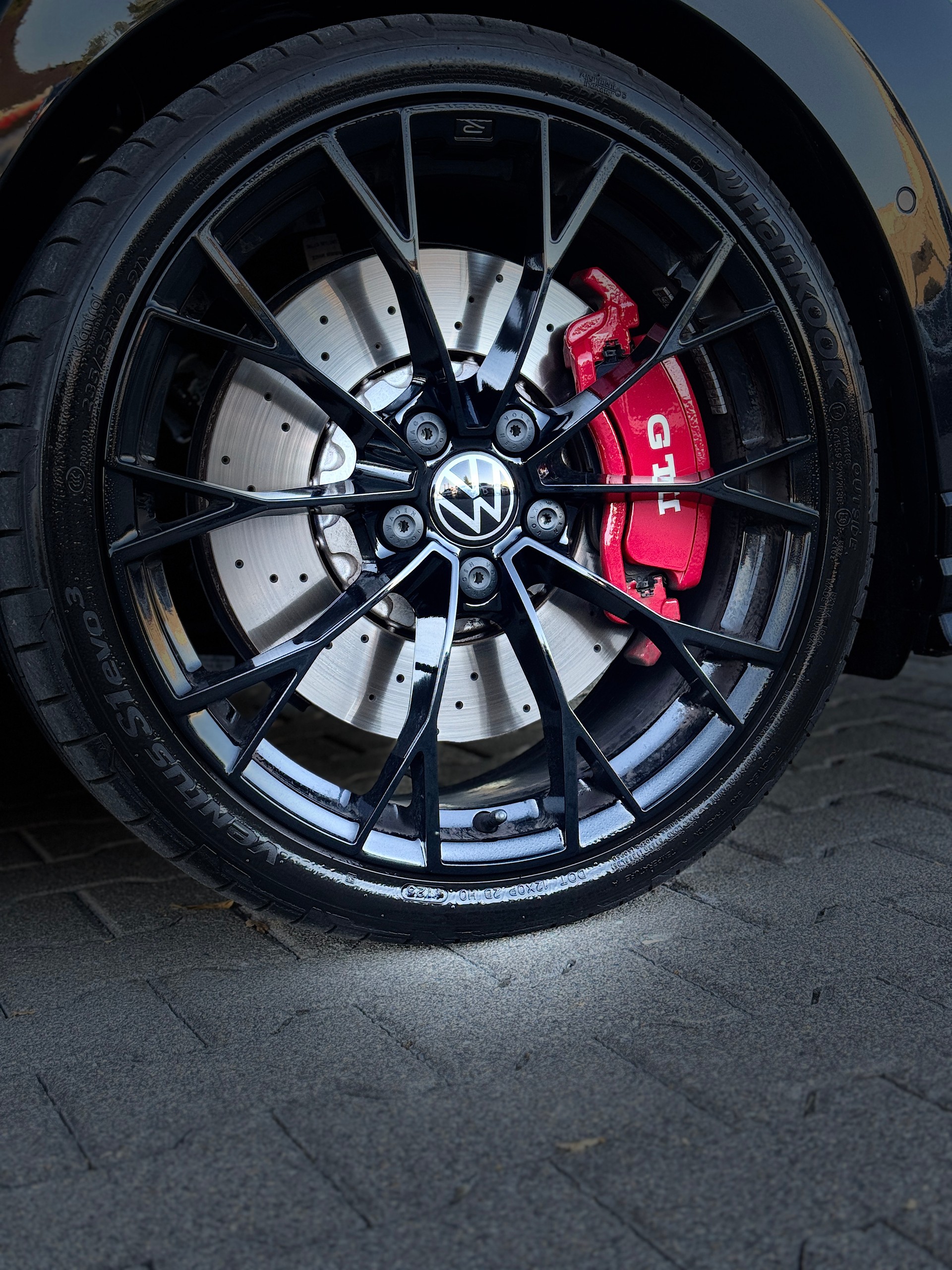VW Golf 2.0 TSI GTI Clubsport DSG-image-7