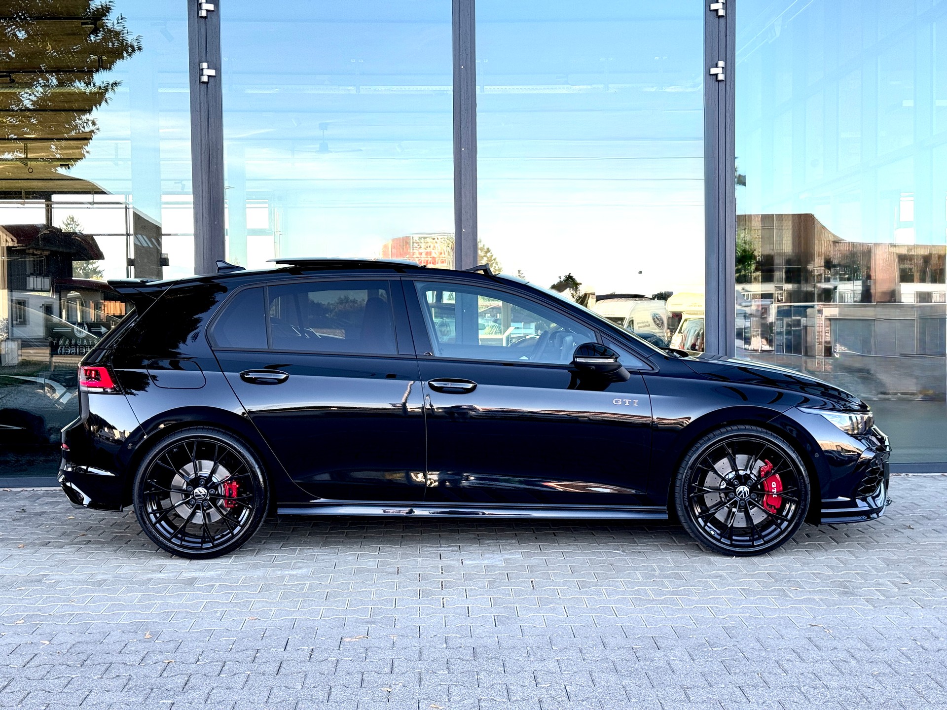 VW Golf 2.0 TSI GTI Clubsport DSG-image-6