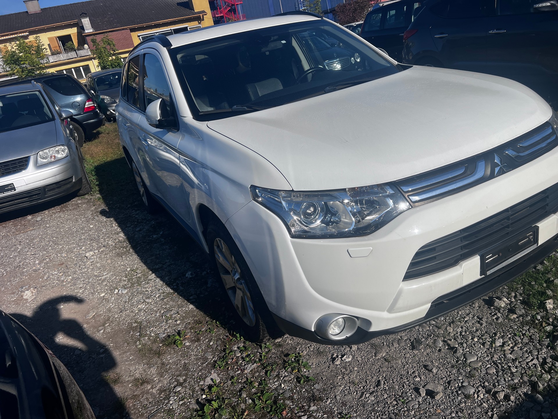 MITSUBISHI Outlander 2.2 DID Intense Safety 4WD Automatic-image-1