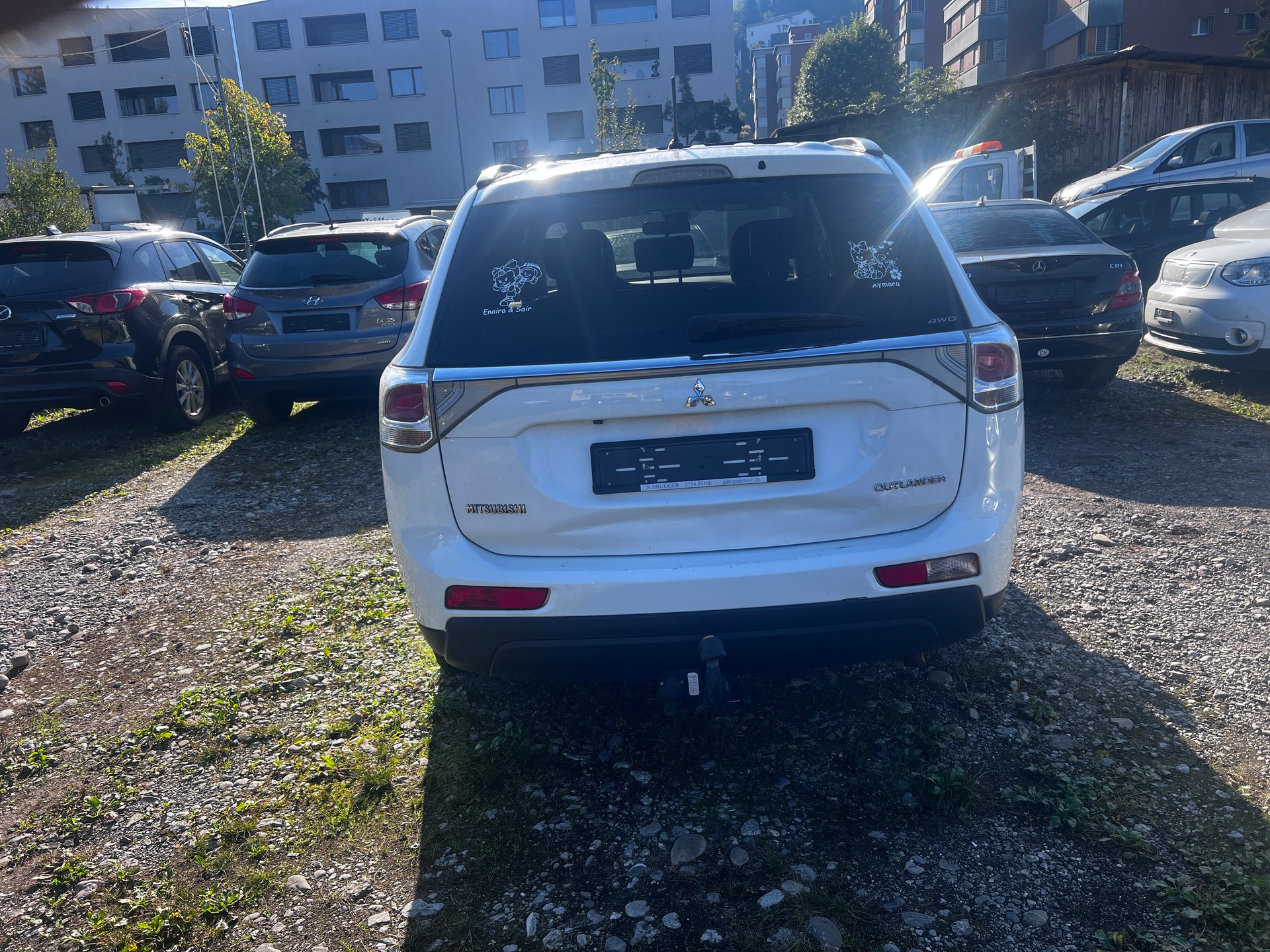 MITSUBISHI Outlander 2.2 DID Intense Safety 4WD Automatic-image-3