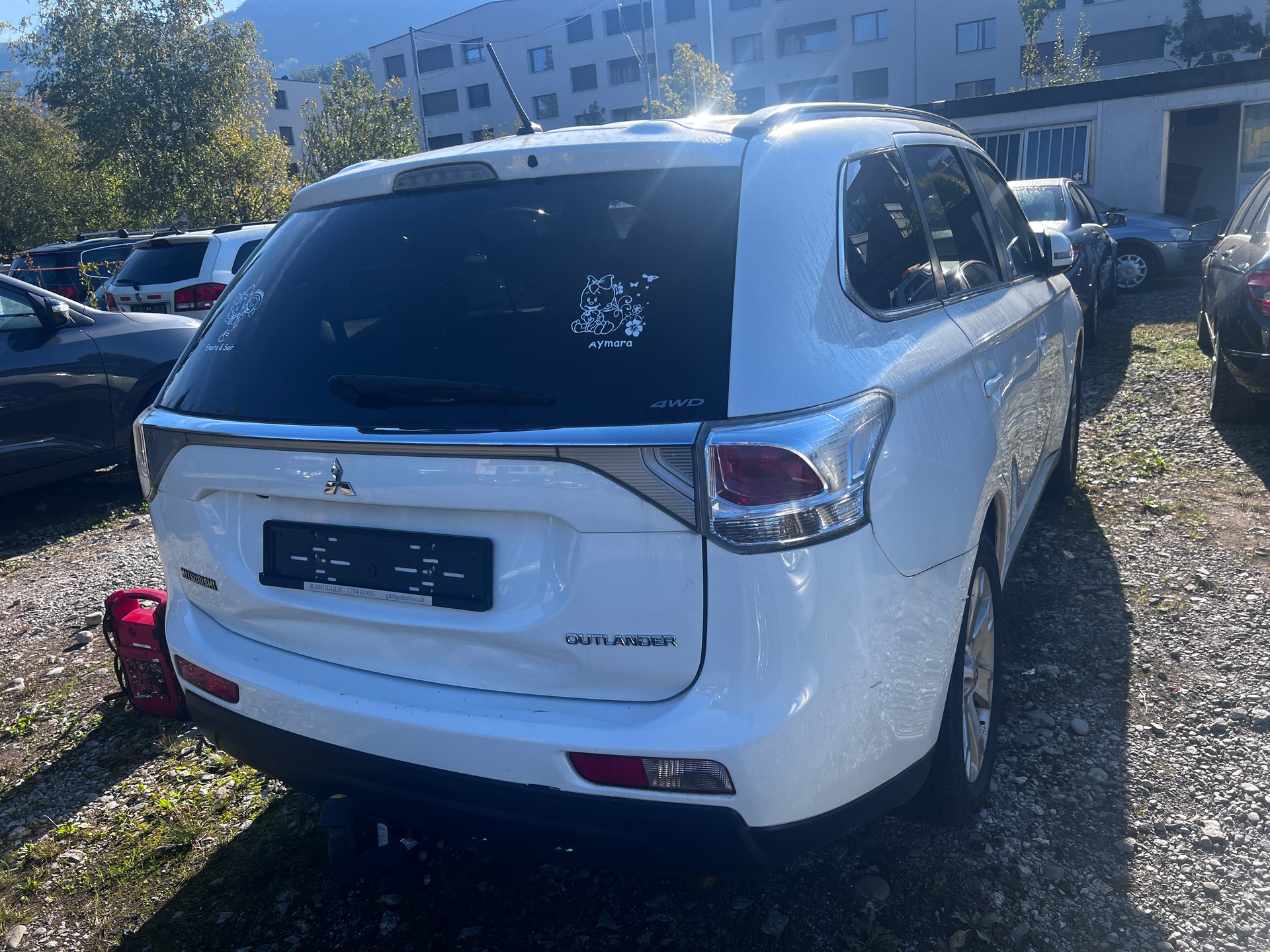 MITSUBISHI Outlander 2.2 DID Intense Safety 4WD Automatic-image-4