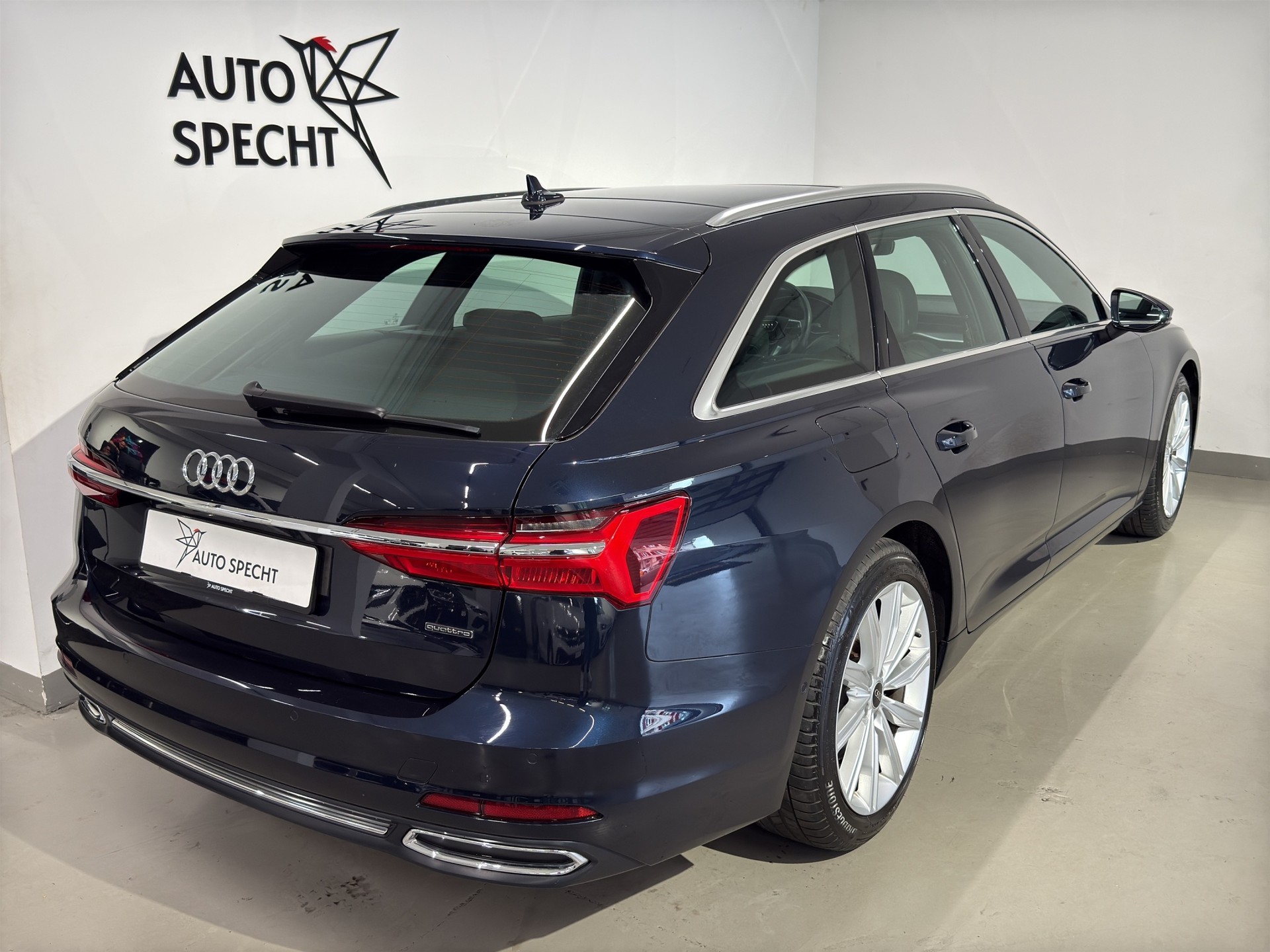 AUDI A6 Avant 45 TFSI Sport S-tronic quattro-image-4