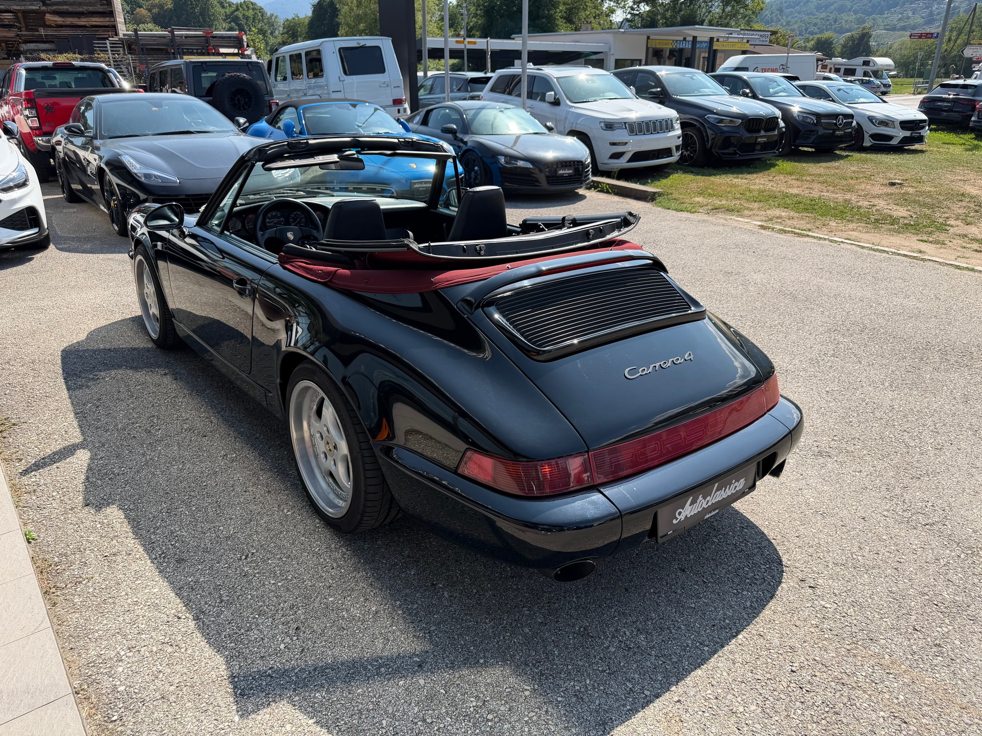 PORSCHE 911 Carrera 4 Cabrio-image-8