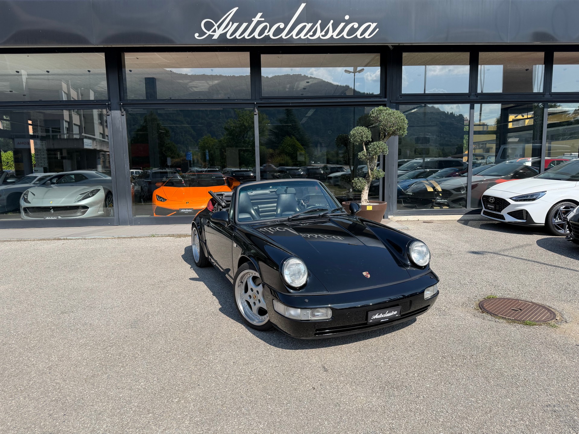 PORSCHE 911 Carrera 4 Cabrio-image-0