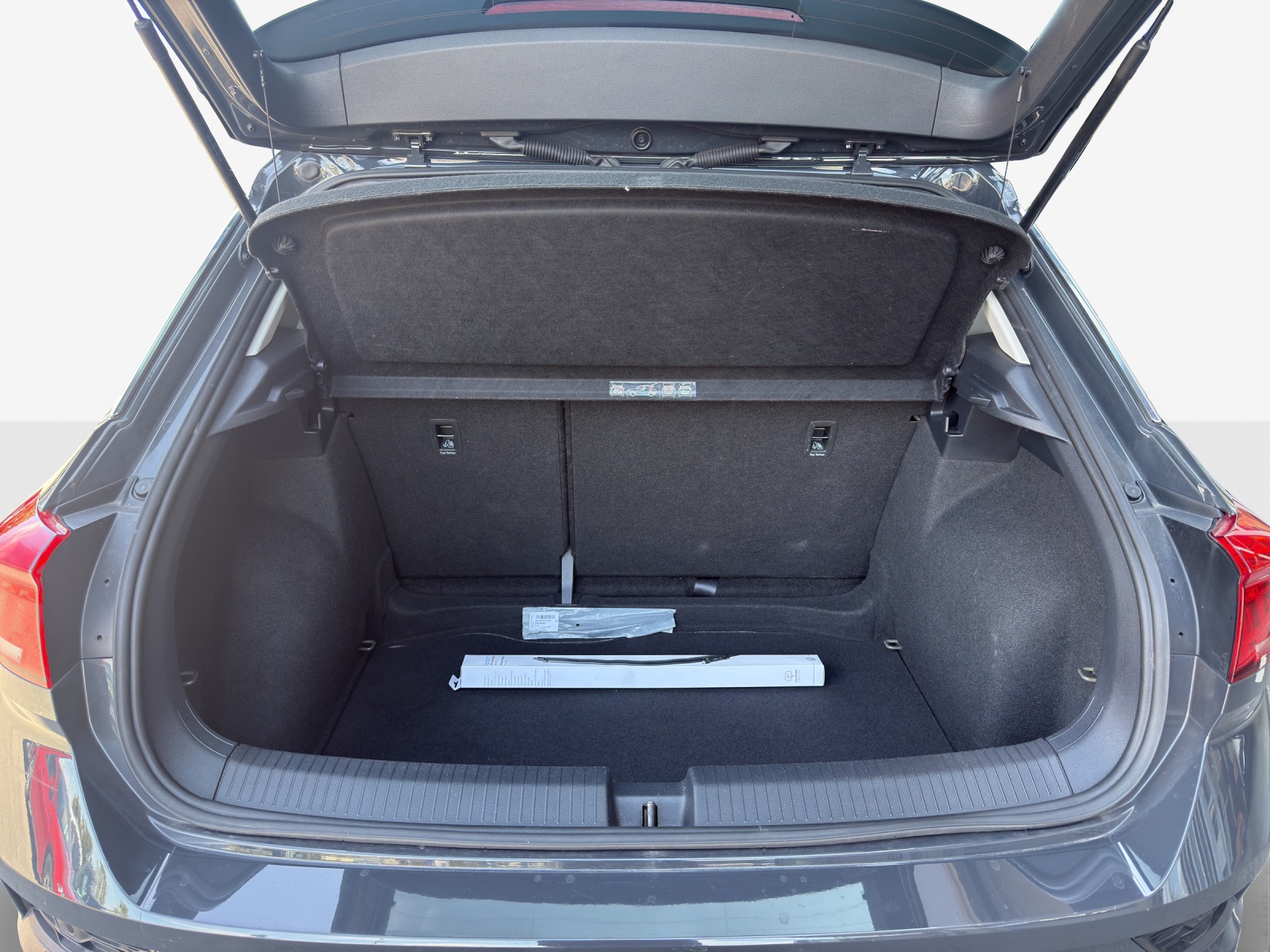 VW T-Roc 1.0 TSI Value-image-12