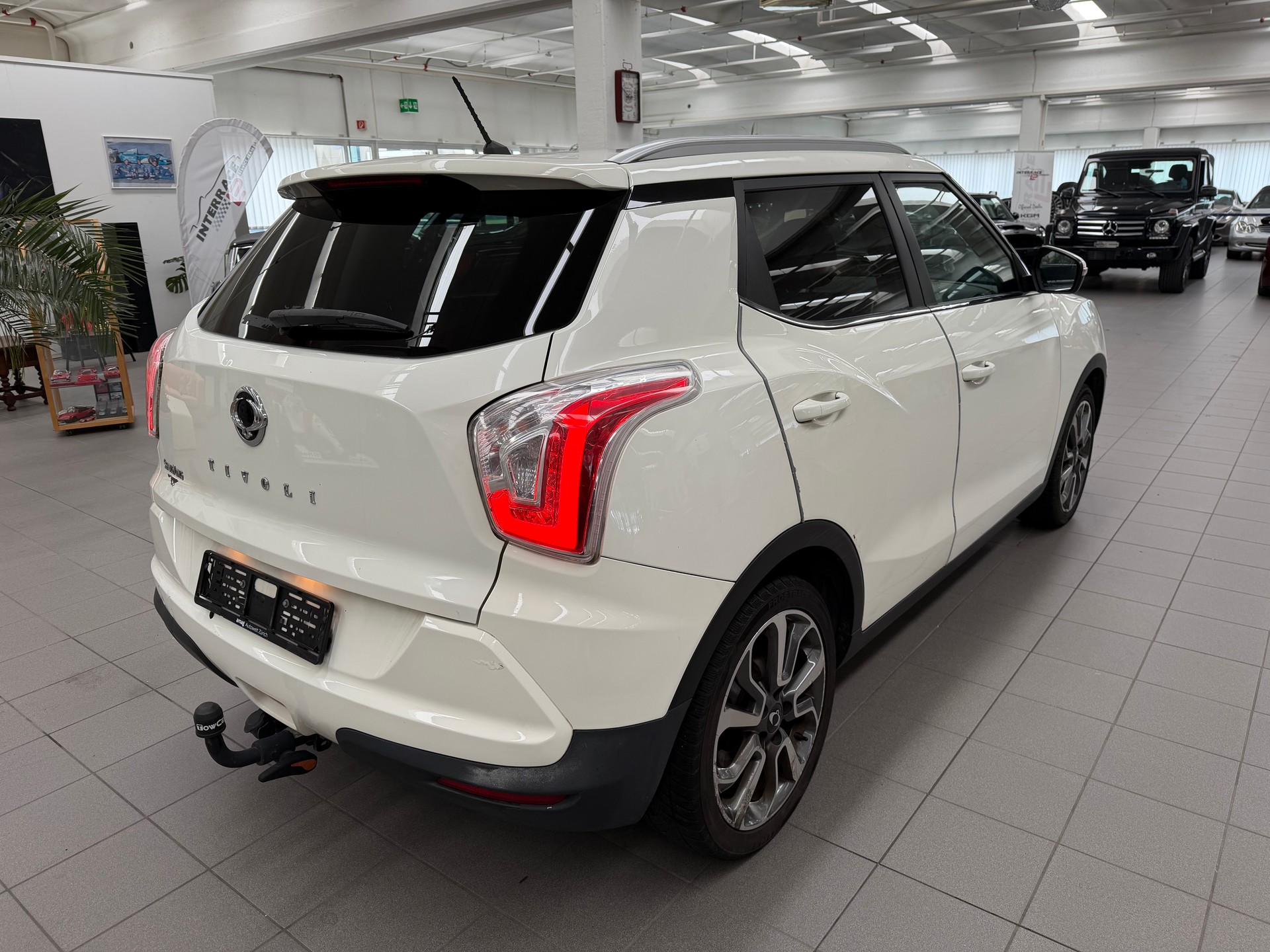KGM-SsangYong Tivoli 1.6 e-XGi Quartz 2WD-image-3