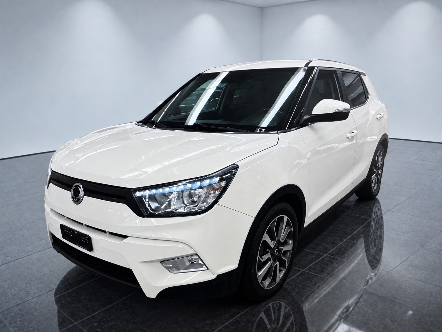 KGM-SsangYong Tivoli 1.6 e-XGi Quartz 2WD-image-0