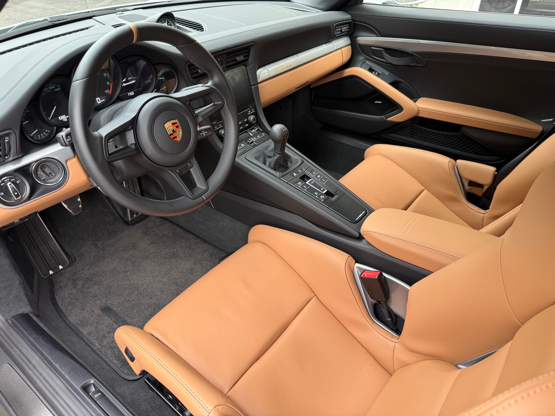 PORSCHE 911 Speedster-image-5