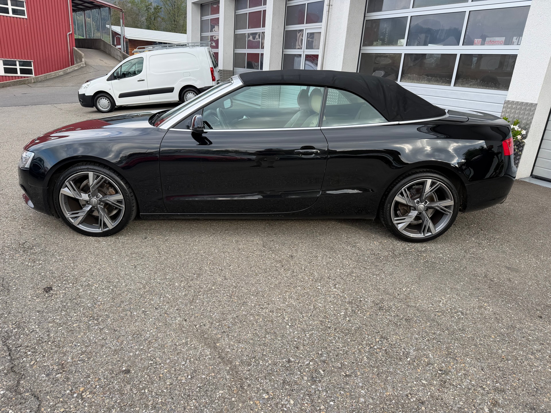 AUDI A5 Cabriolet 1.8 TFSI multitronic-image-1