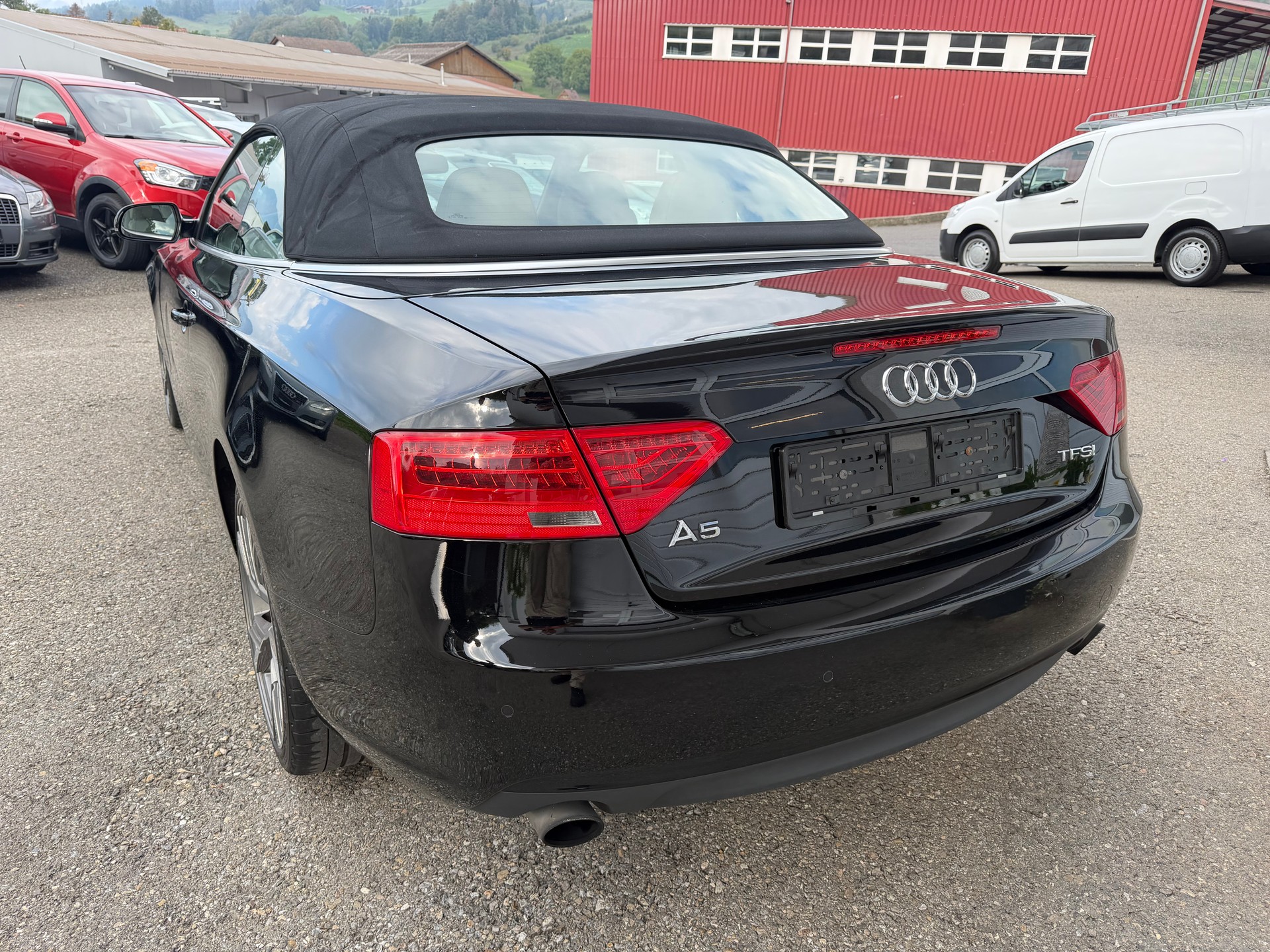 AUDI A5 Cabriolet 1.8 TFSI multitronic-image-2