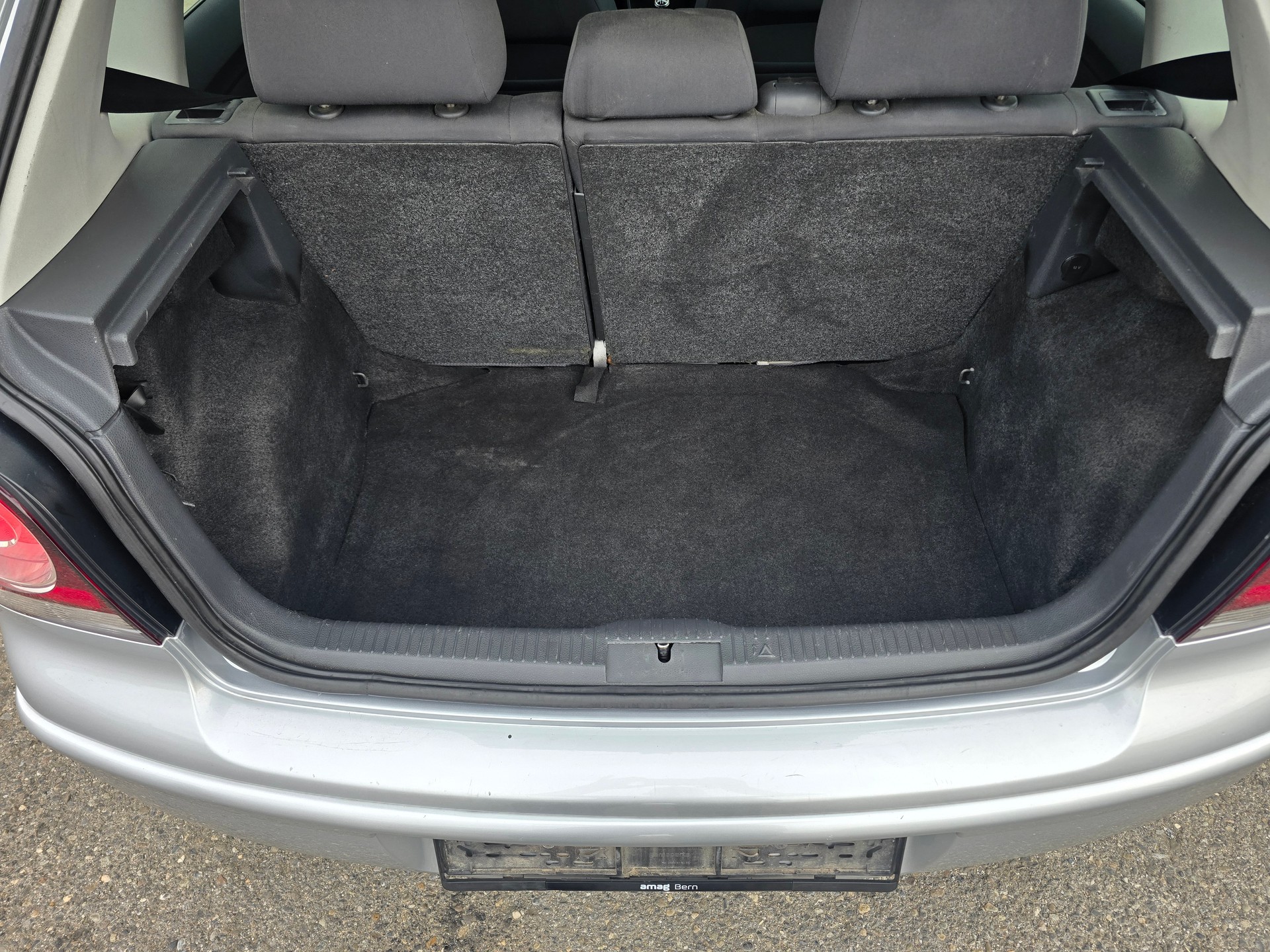 VW Polo 1.6 16V Trendline-image-11