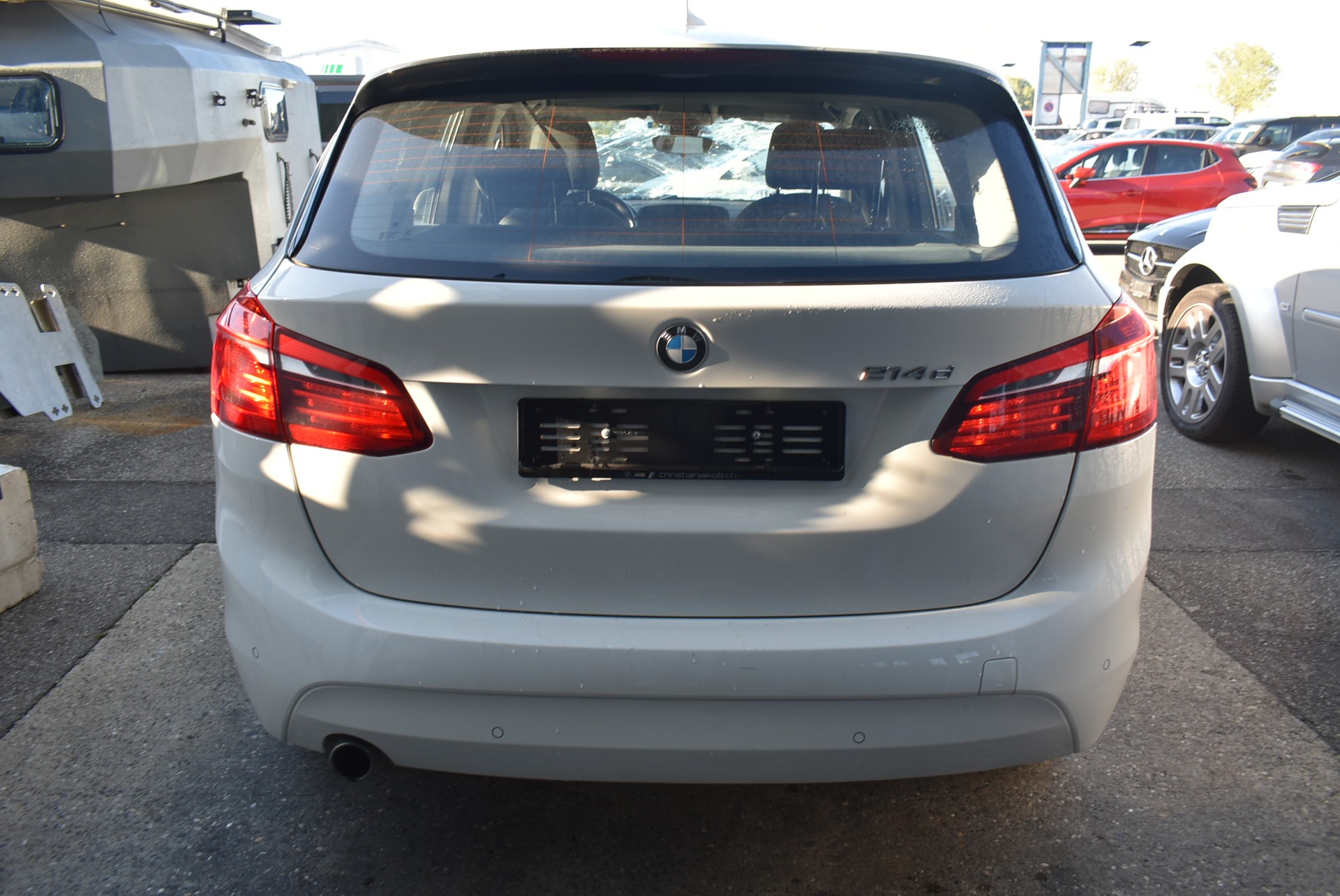 BMW 214d Active Tourer-image-9
